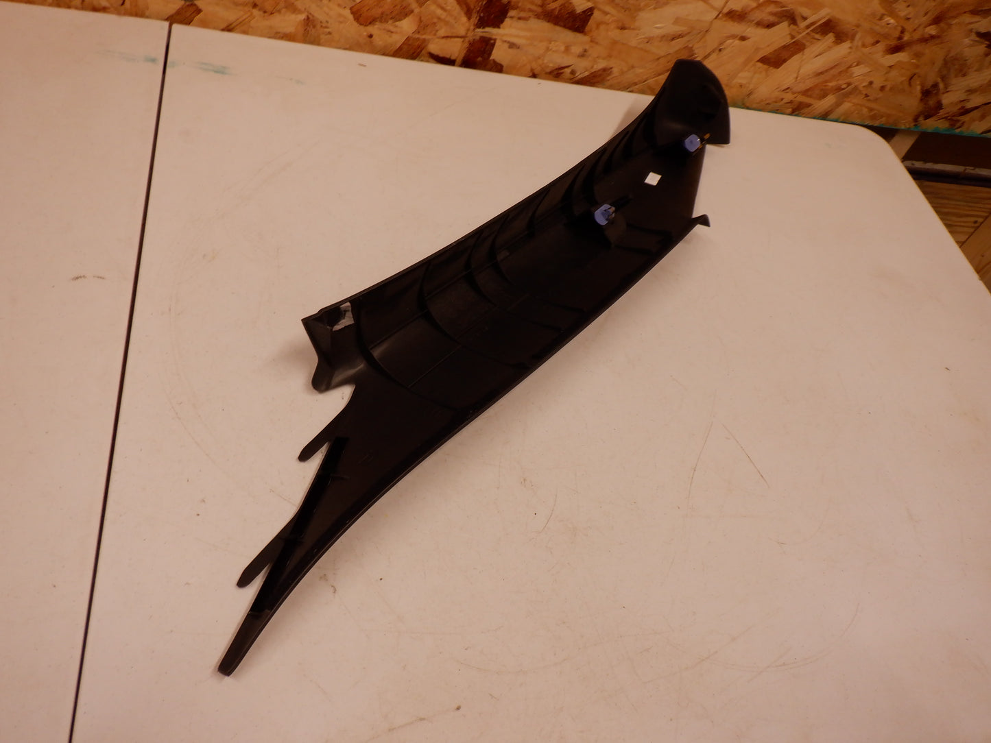 2010-2015 Chevy SS Camaro A Pillar Plastic Convertible RH 23115746 OEM - Day's Parts Yard