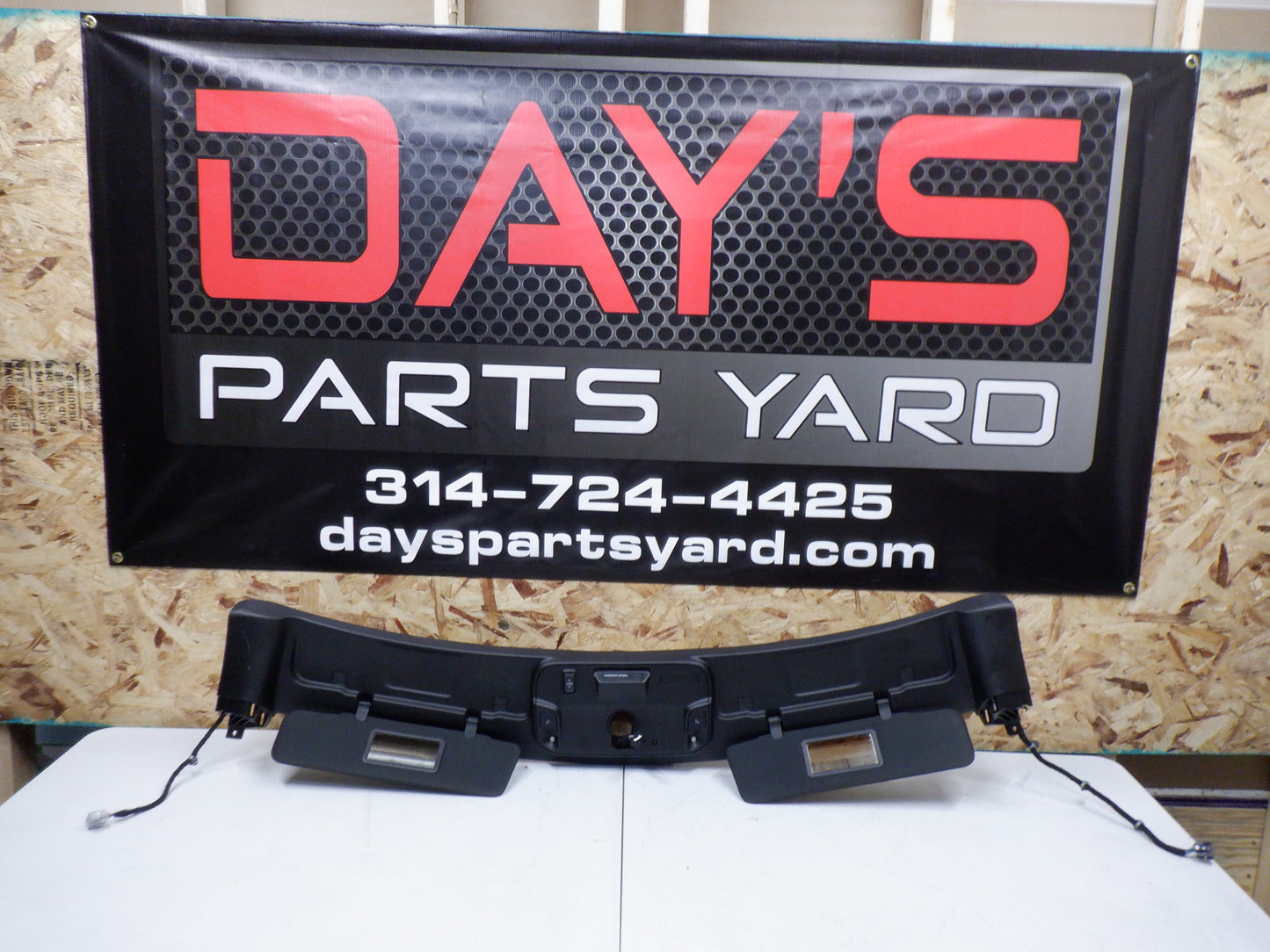 2017 Chevy Camaro Convertible Console Overhead #22766773 OEM - Day's Parts Yard