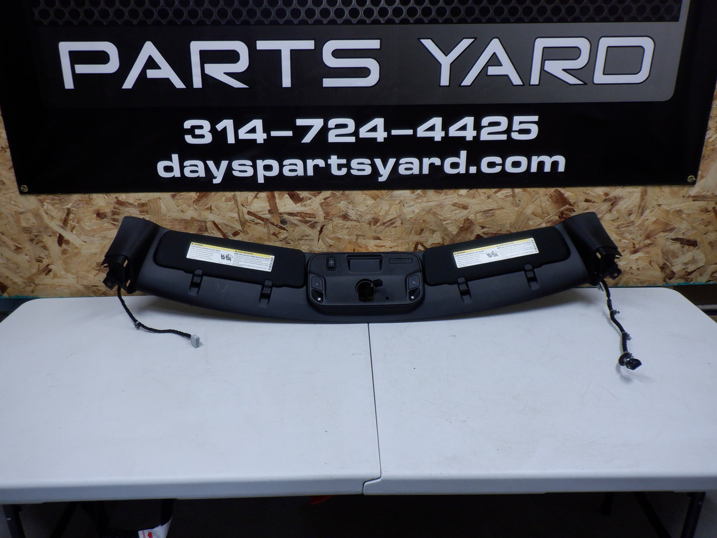 2017 Chevy Camaro Convertible Console Overhead #22766773 OEM - Day's Parts Yard