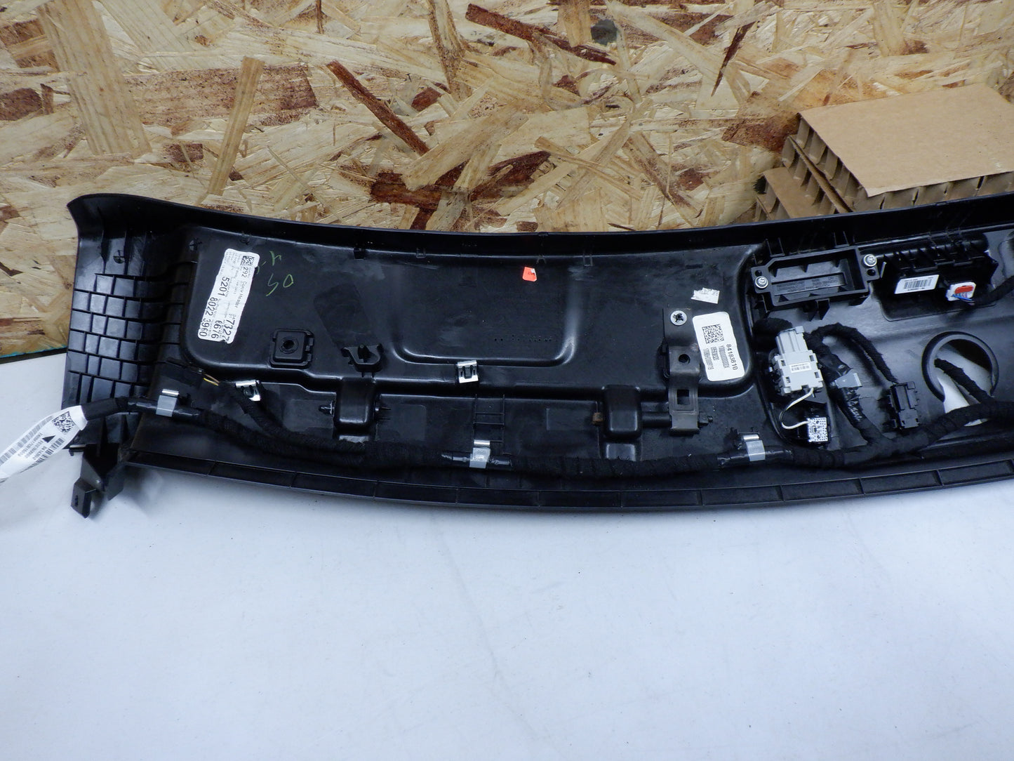 2017 Chevy Camaro Convertible Console Overhead #22766773 OEM - Day's Parts Yard