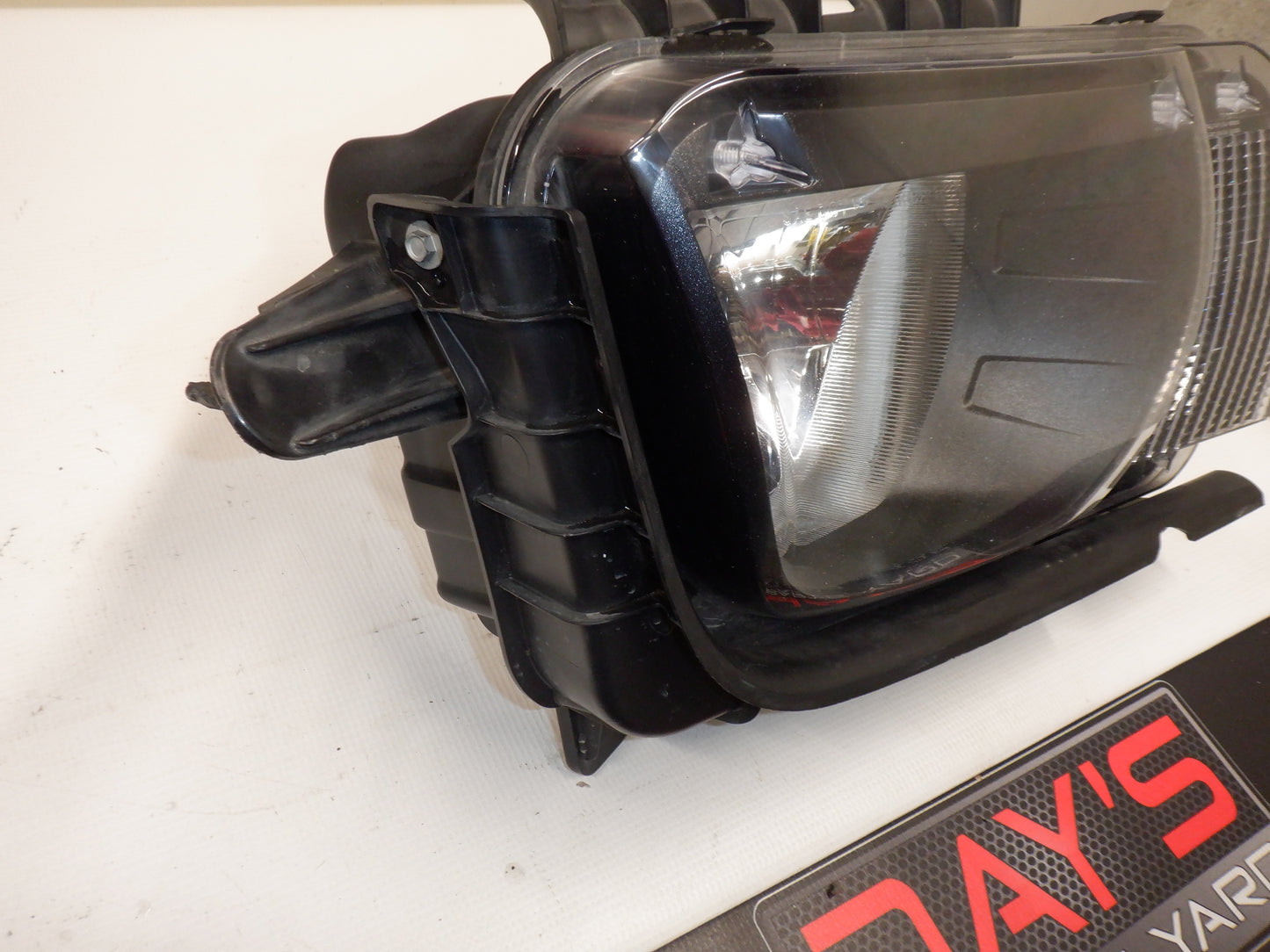 2013 Chevy Camaro SS RH Headlight 229599180 OEM - Day's Parts Yard