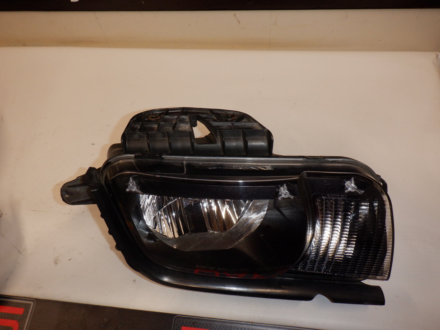 2013 Chevy Camaro SS RH Headlight 229599180 OEM - Day's Parts Yard