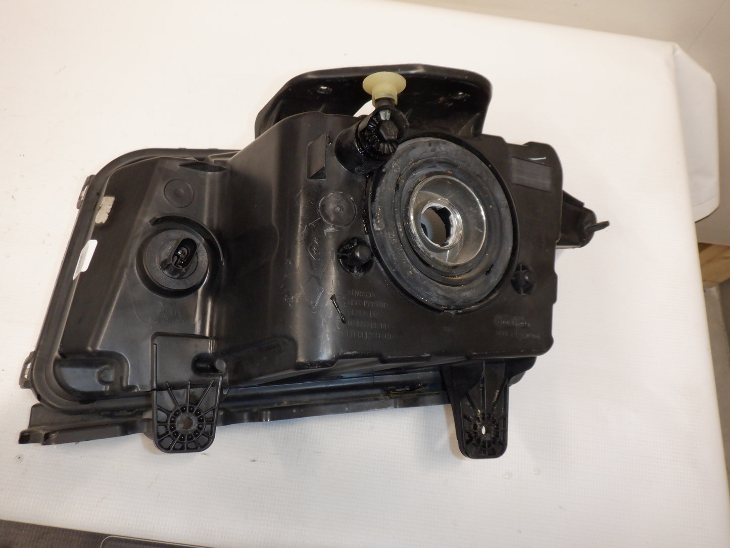 2013 Chevy Camaro SS RH Headlight 229599180 OEM - Day's Parts Yard