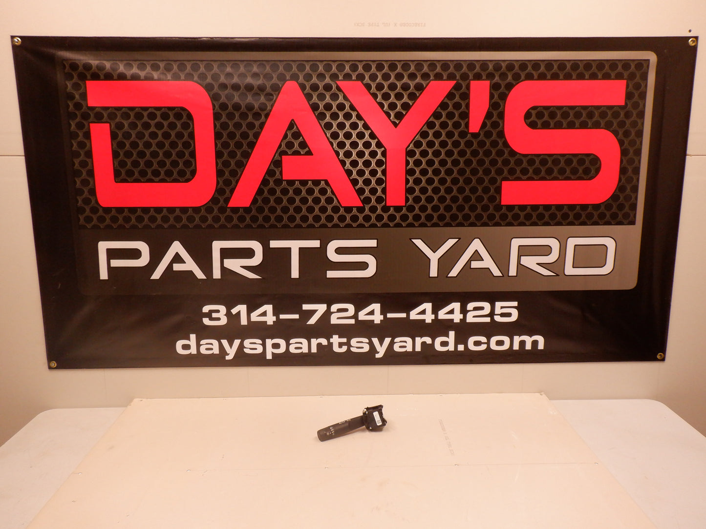 2017 Chevy Camaro Blinker Arm / Turn Signal 23465299 OEM - Day's Parts Yard