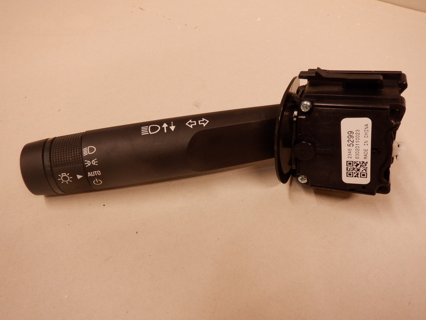 2017 Chevy Camaro Blinker Arm / Turn Signal 23465299 OEM - Day's Parts Yard