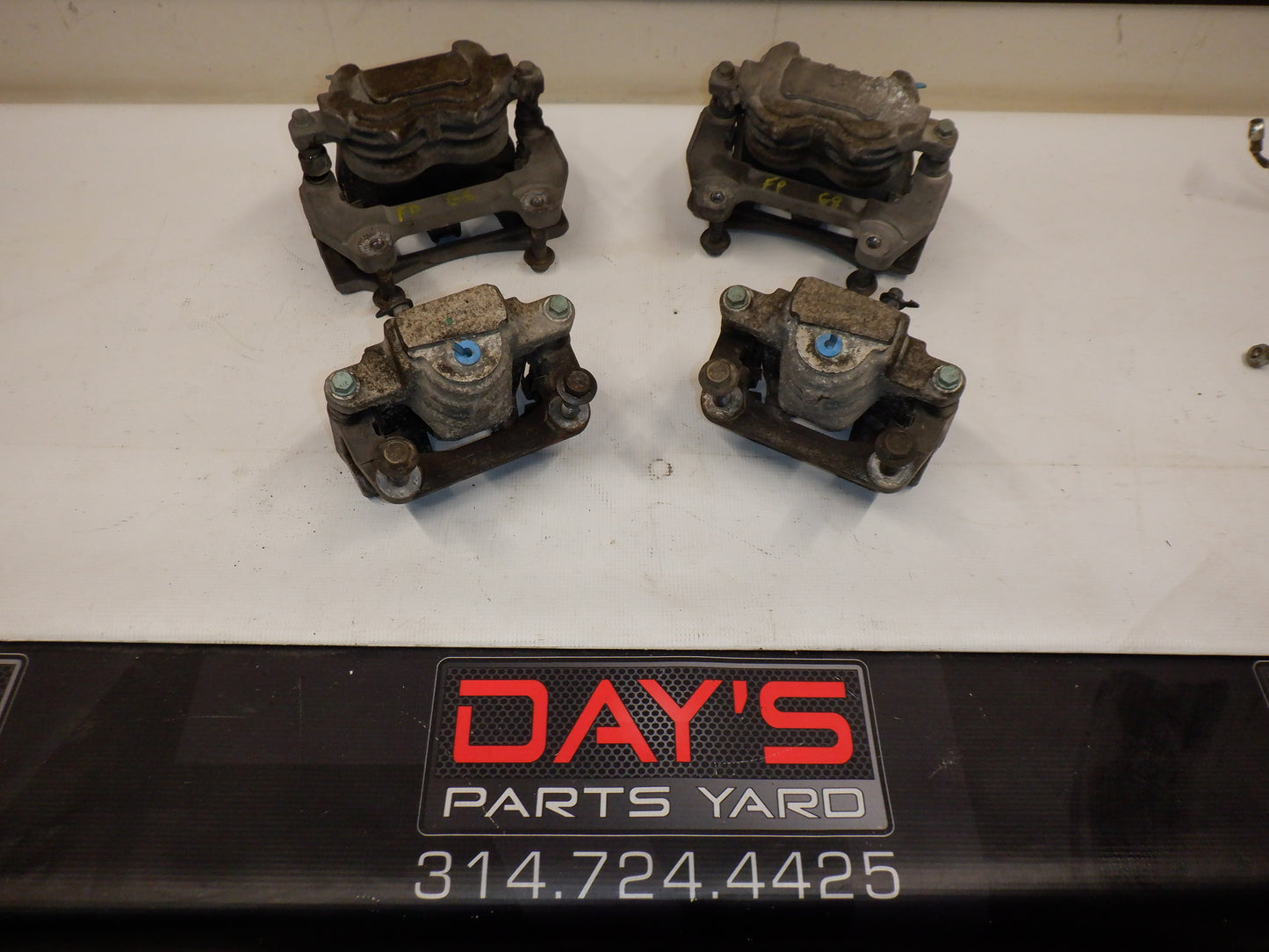 2009 Pontiac G8 Brake Calipers Front and Back OEM - Day's Parts Yard