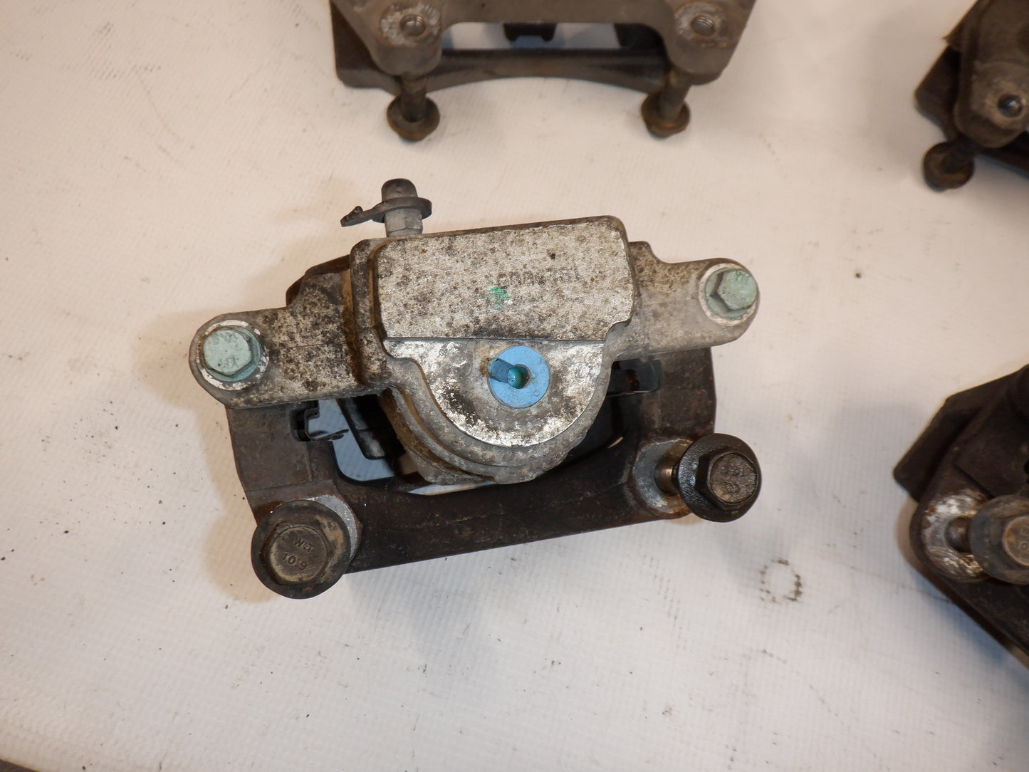 2009 Pontiac G8 Brake Calipers Front and Back OEM - Day's Parts Yard