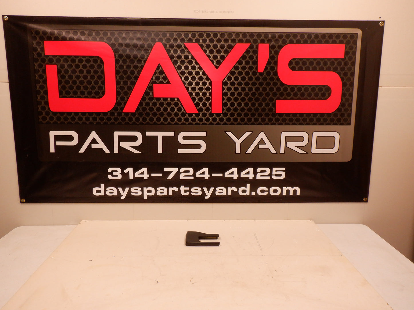 2009-2015 Cadillac CTS-V Seat Rail LH Covers L0169544AA OEM - Day's Parts Yard