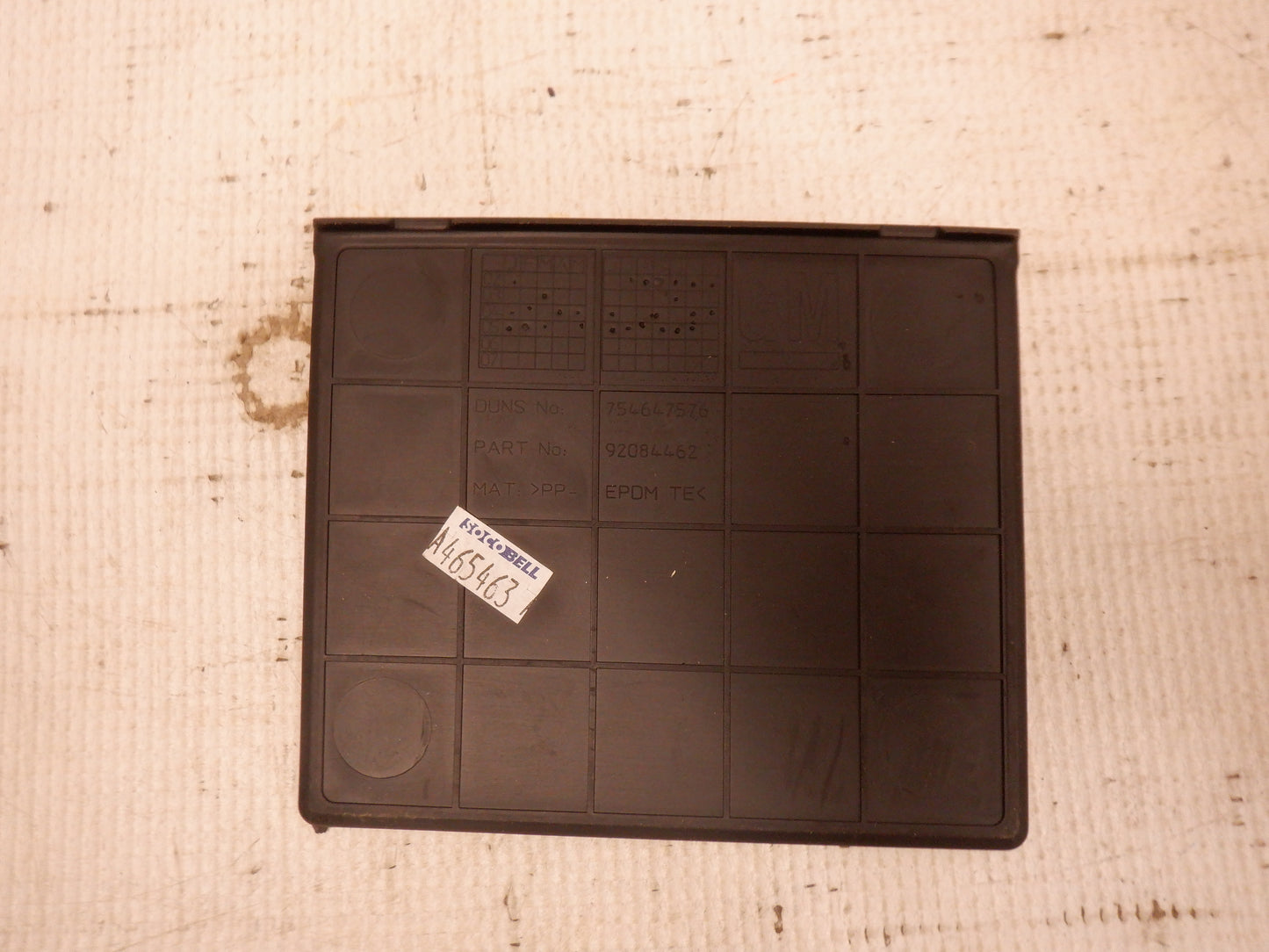 2004-2006 Pontiac GTO Center Console Dash Storage Compartment Rubber Insert 92084462 OEM - Day's Parts Yard
