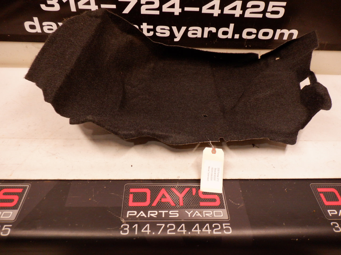 2004-06 Pontiac GTO LH Drivers Quarter Trunk Trim Side Carpet Liner 92170919 OEM - Day's Parts Yard