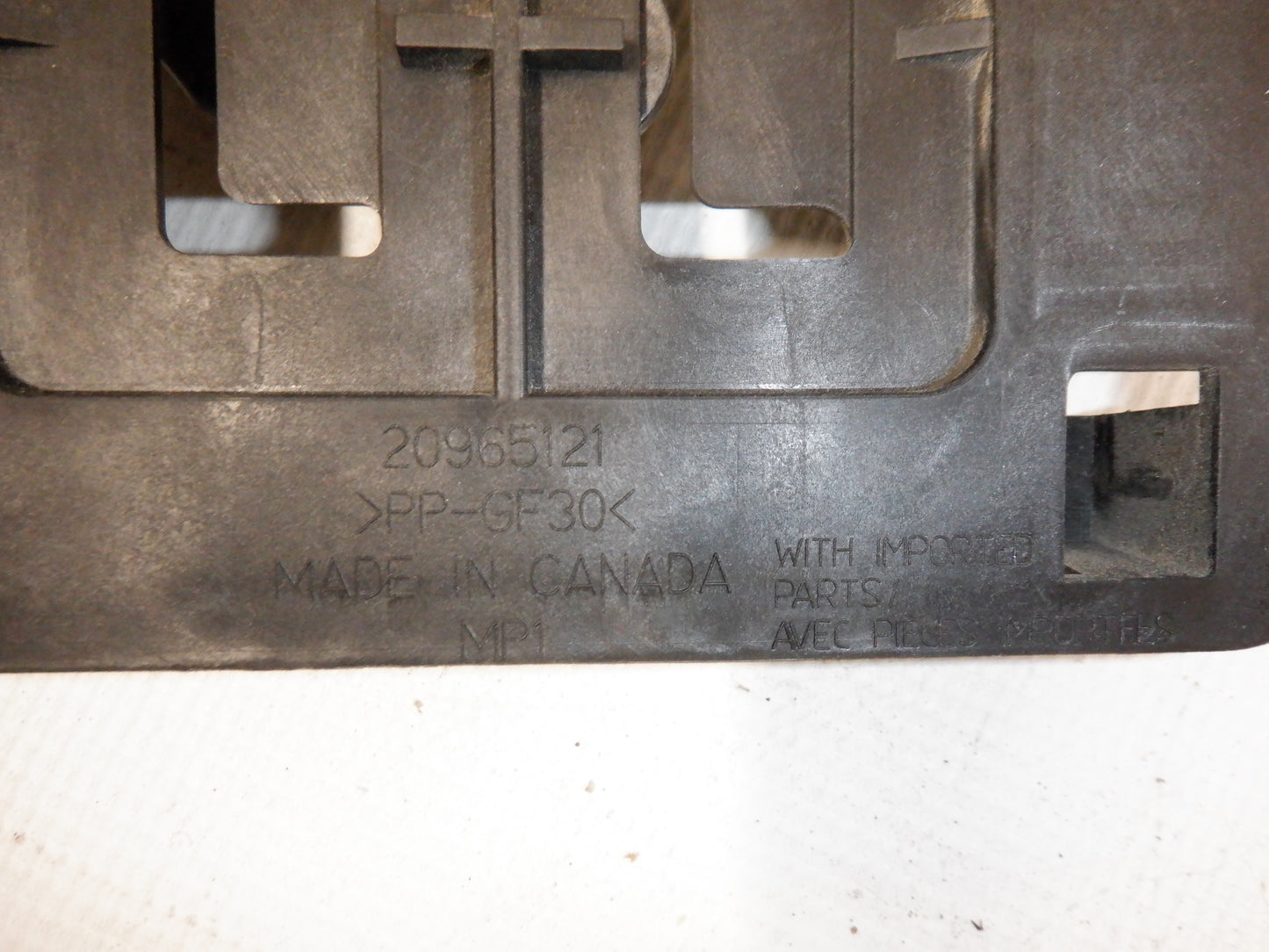 2013 Chevy Camaro ZL1 Magnet Rid Suspension, Park Assent /Bracket Control Module 22912414 OEM - Day's Parts Yard