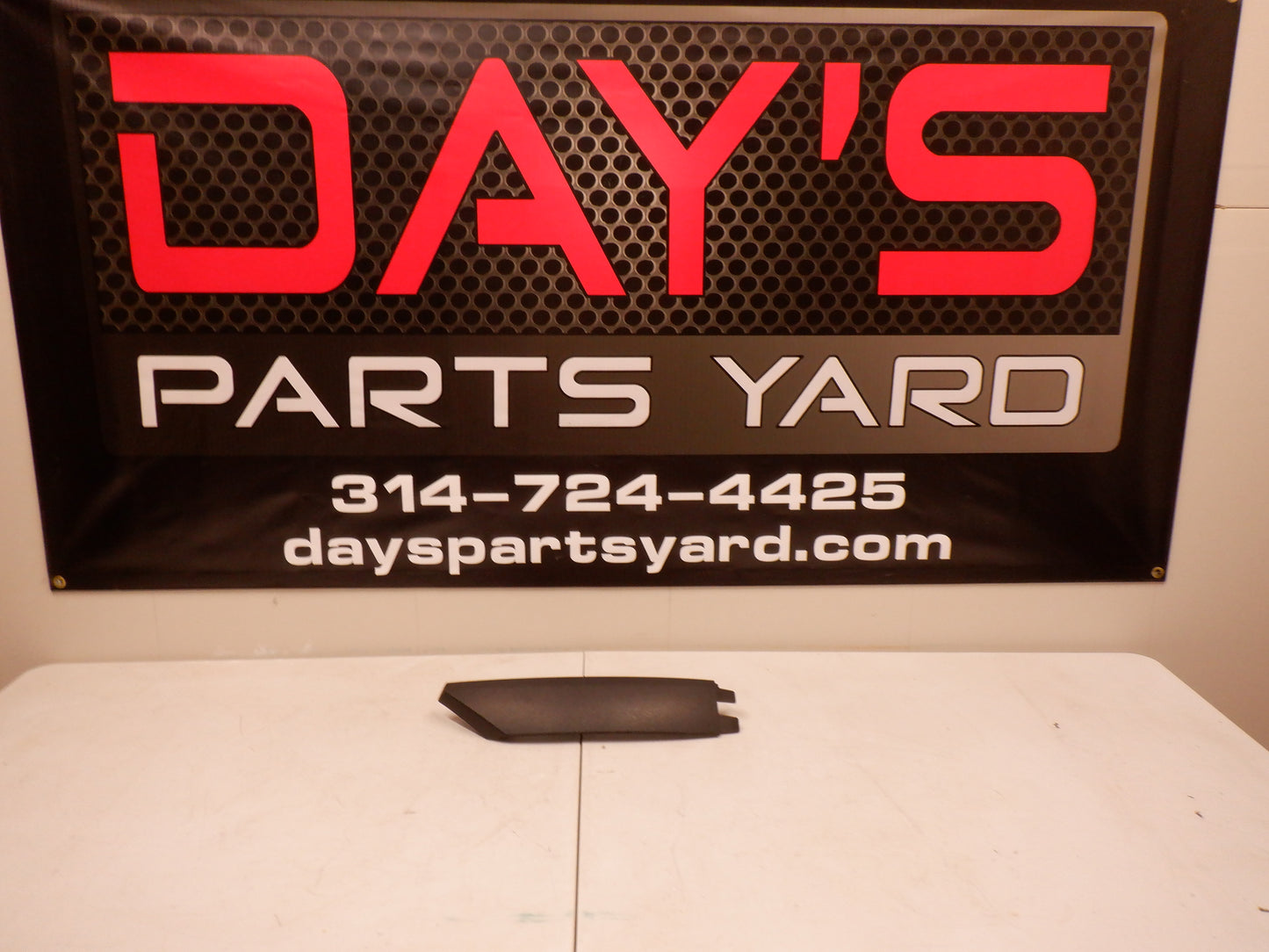 2010 Cadillac CTS-V Front Nose Seat Trim Left 15947192 OEM - Day's Parts Yard