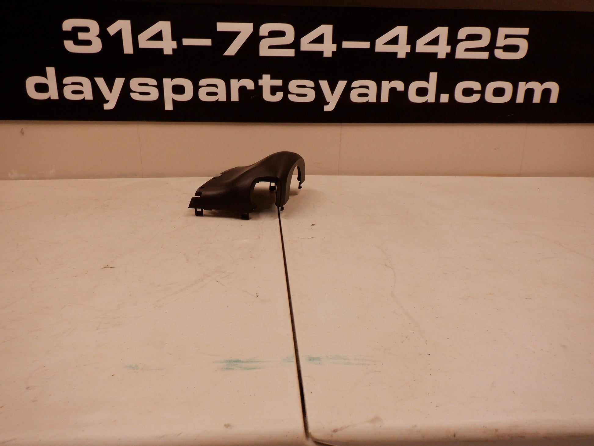 2010 Cadillac CTS-V Shroud Steering Column Upper Top OEM - Day's Parts Yard