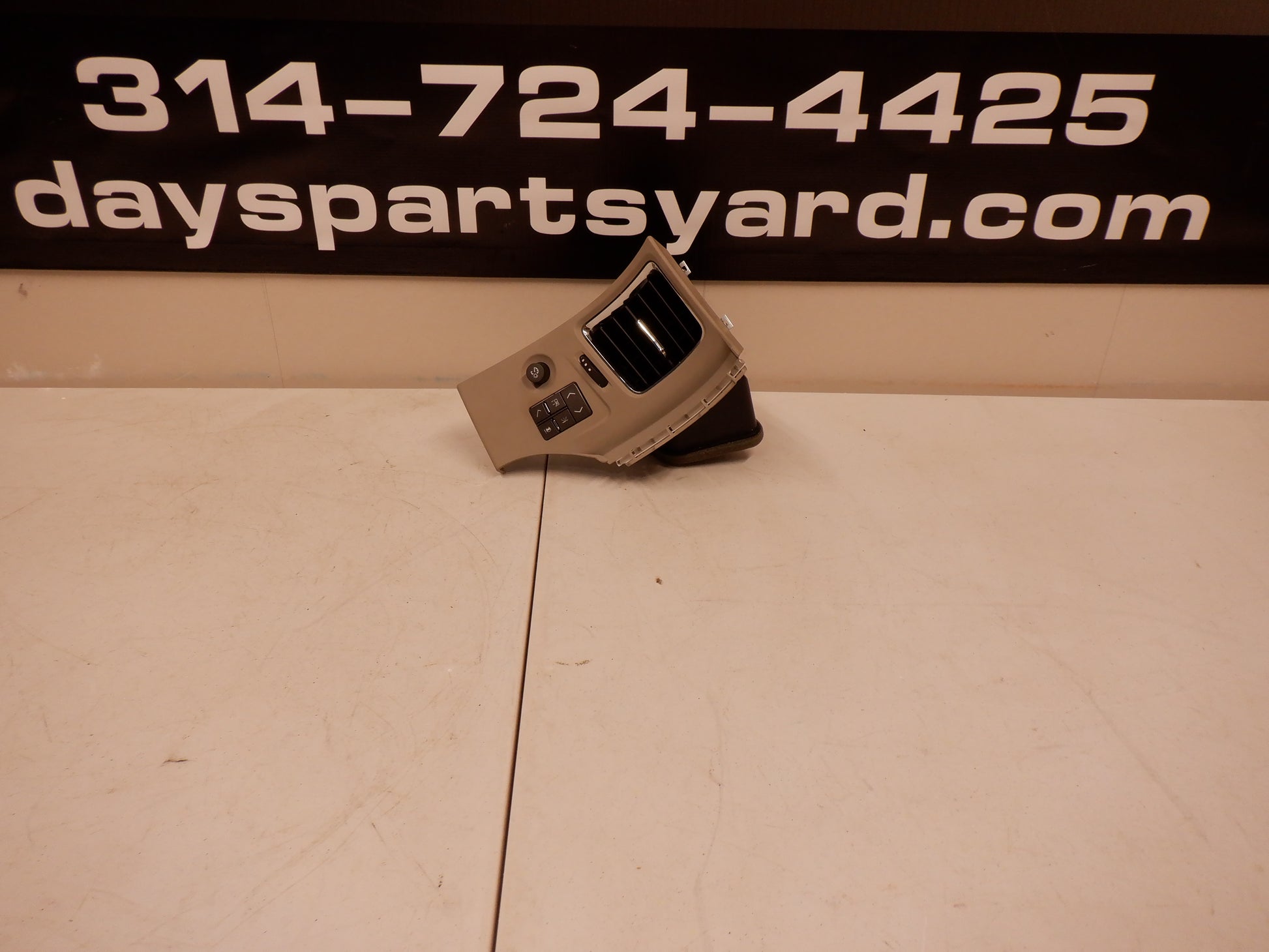 2010 Cadillac CTS-V AC Heater Air Vent Trim 605085 OEM - Day's Parts Yard