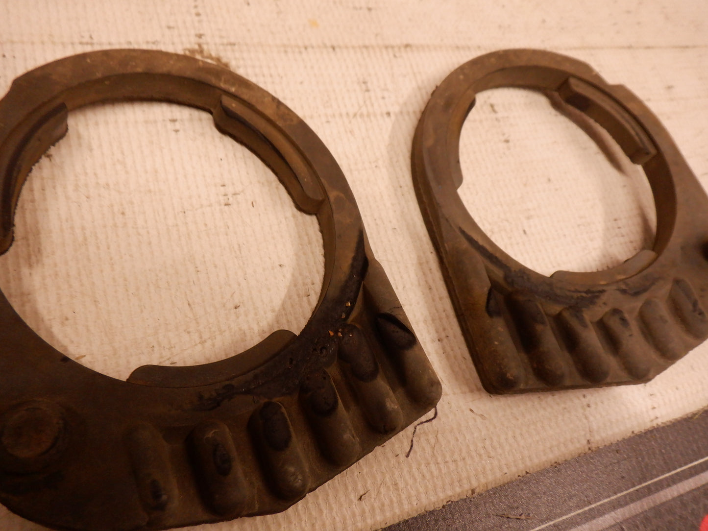 2009 Pontiac G8 Cradle Bushings Set OEM - Day's Parts Yard