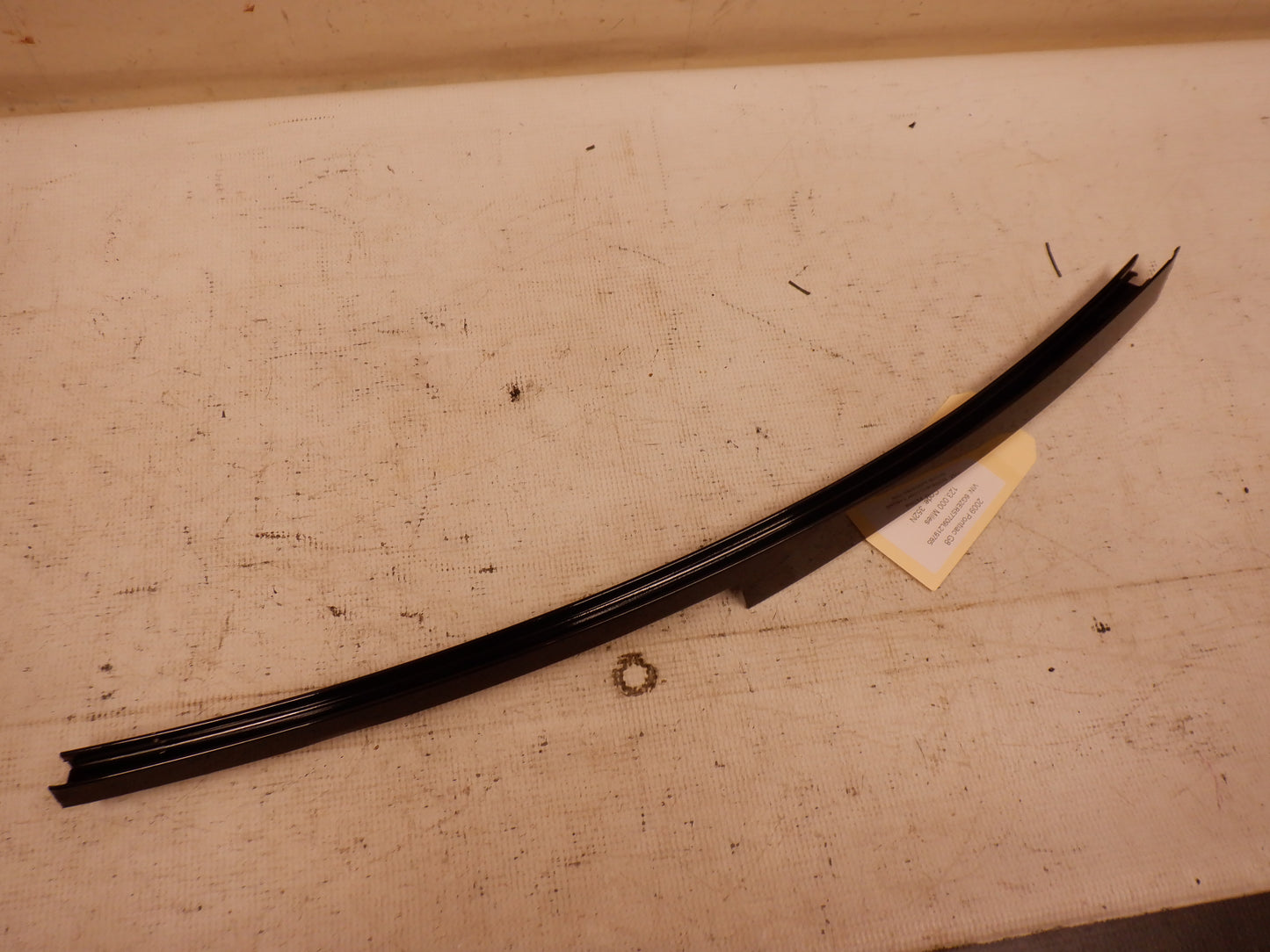 2009 Pontiac G8 LH Driver Side Door Trim Molding OEM - Day's Parts Yard