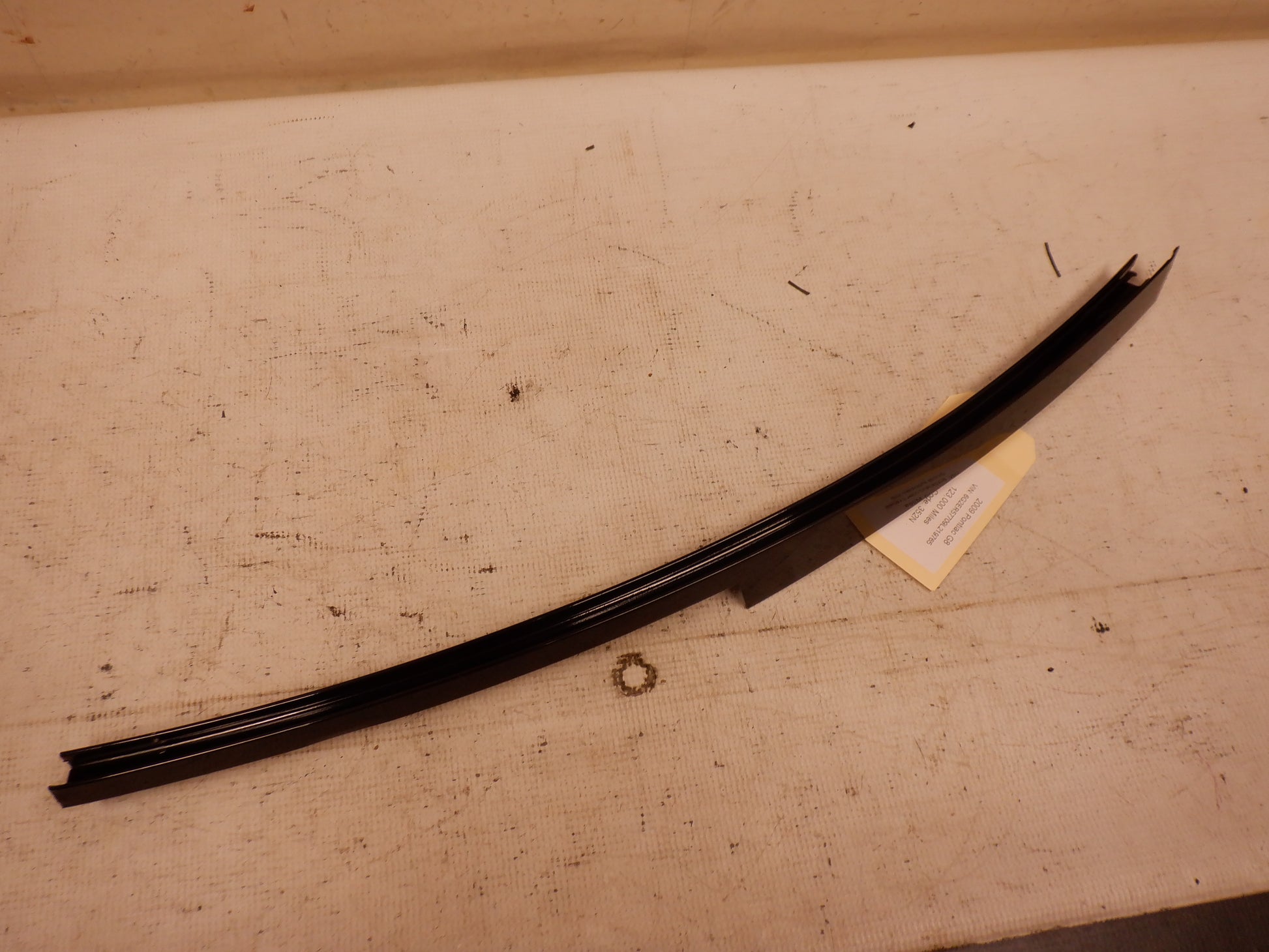 2009 Pontiac G8 LH Driver Side Door Trim Molding OEM - Day's Parts Yard