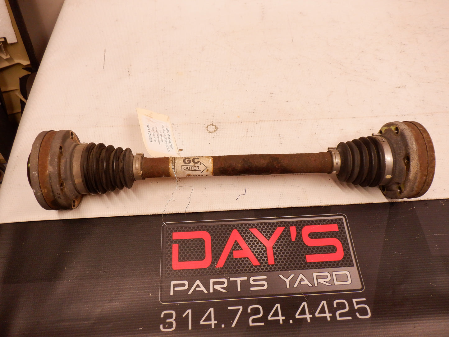 2004 Pontiac GTO Rear Axle Half Shaft 92067184 OEM - Day's Parts Yard