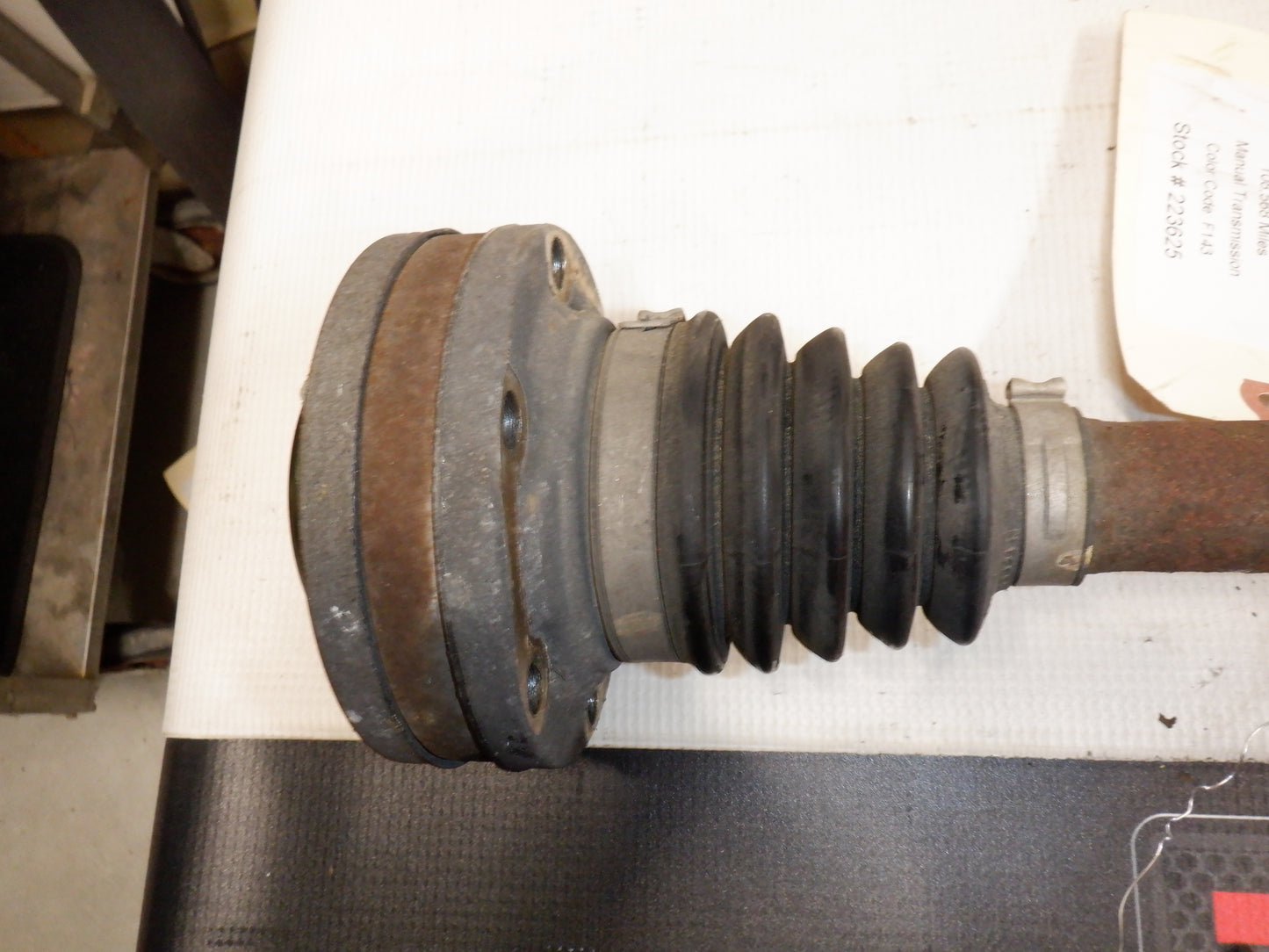 2004 Pontiac GTO Rear Axle Half Shaft 92067184 OEM - Day's Parts Yard
