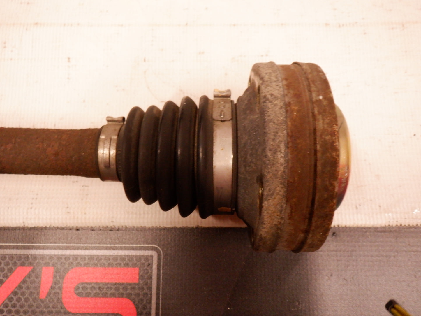 2004 Pontiac GTO Rear Axle Half Shaft 92067184 OEM - Day's Parts Yard