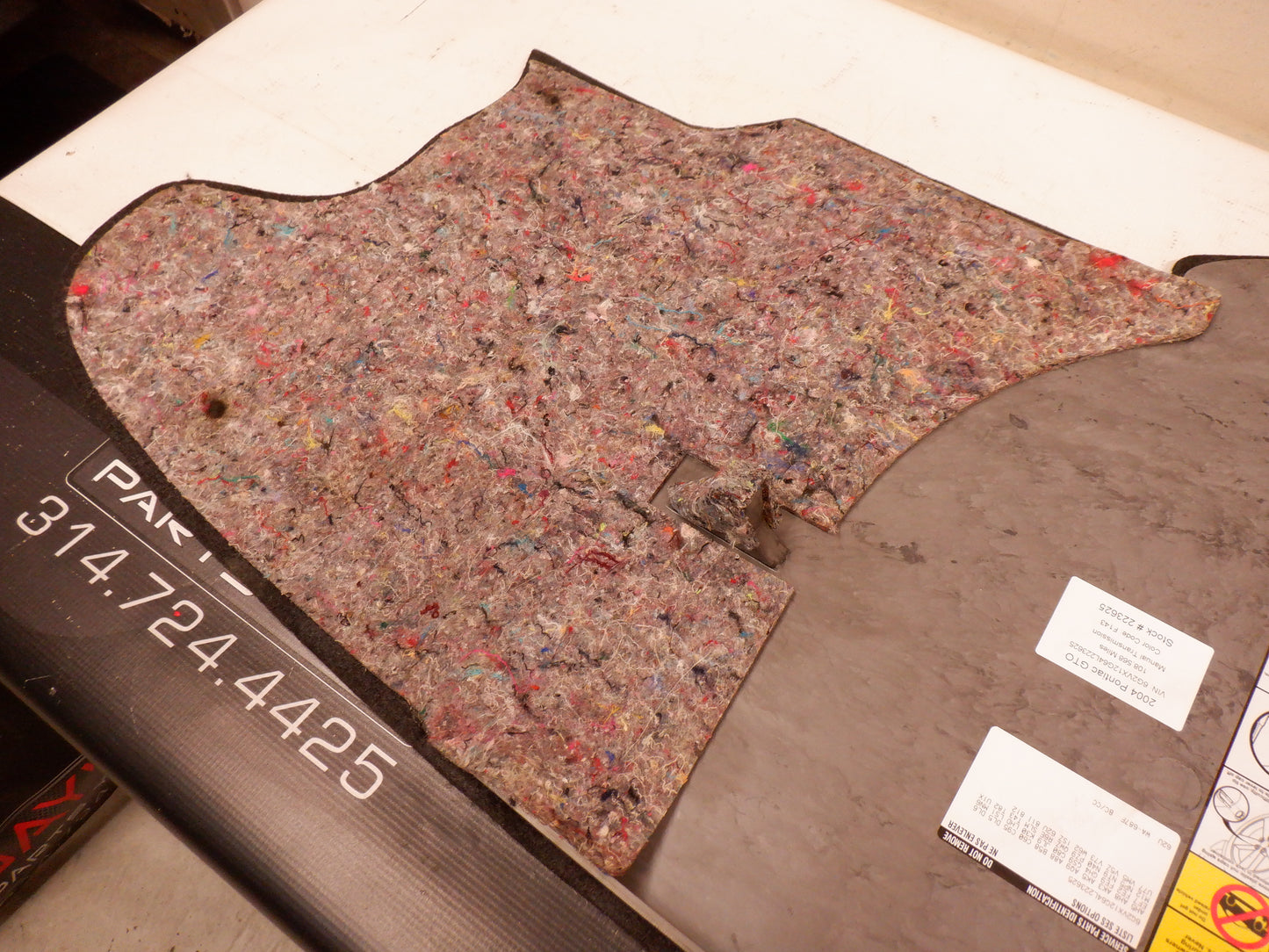 2004 Pontiac GTO Spare Tire Wheel Cover Carpet Liner 92155400 OEM - Day's Parts Yard