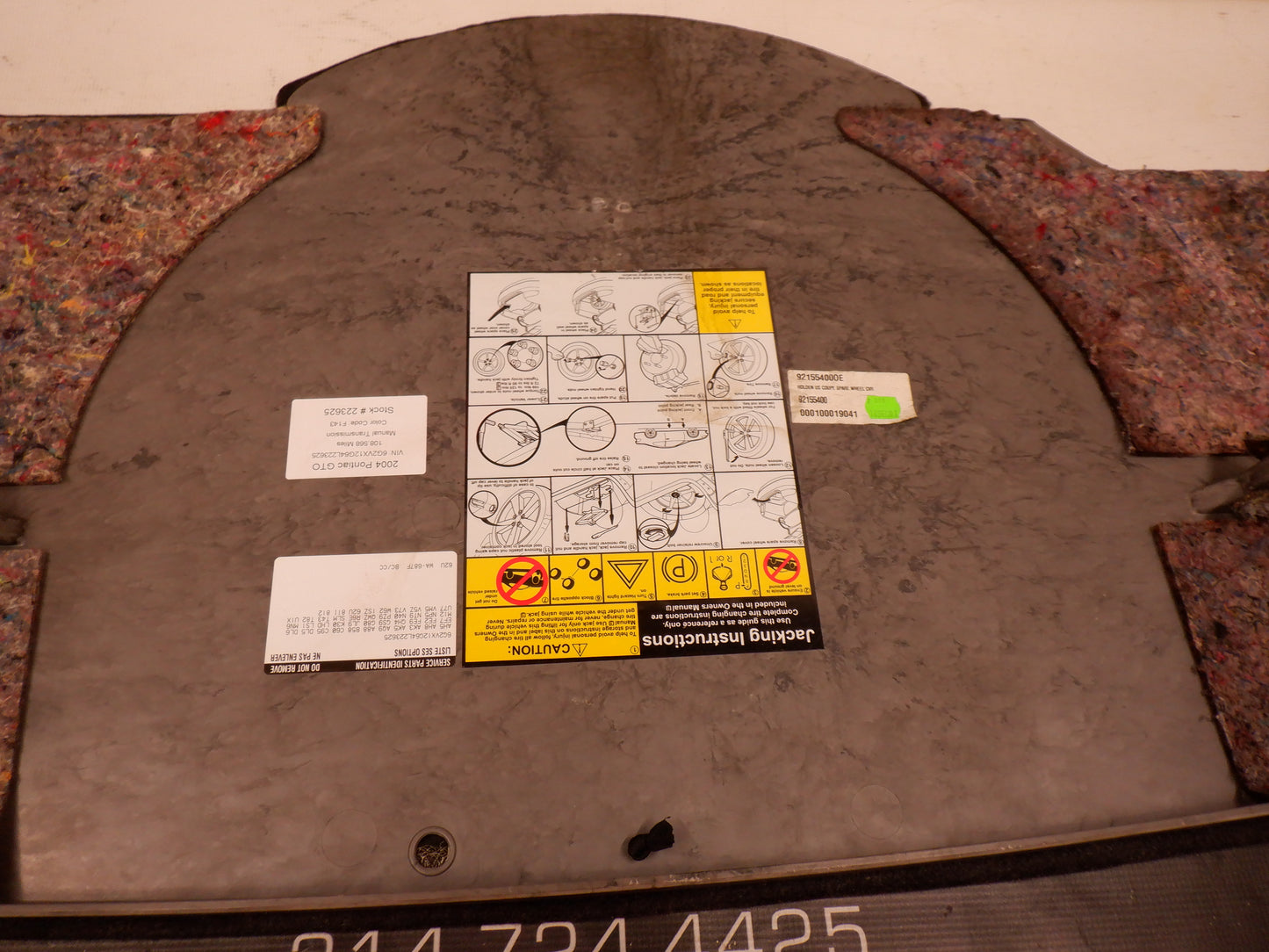 2004 Pontiac GTO Spare Tire Wheel Cover Carpet Liner 92155400 OEM - Day's Parts Yard