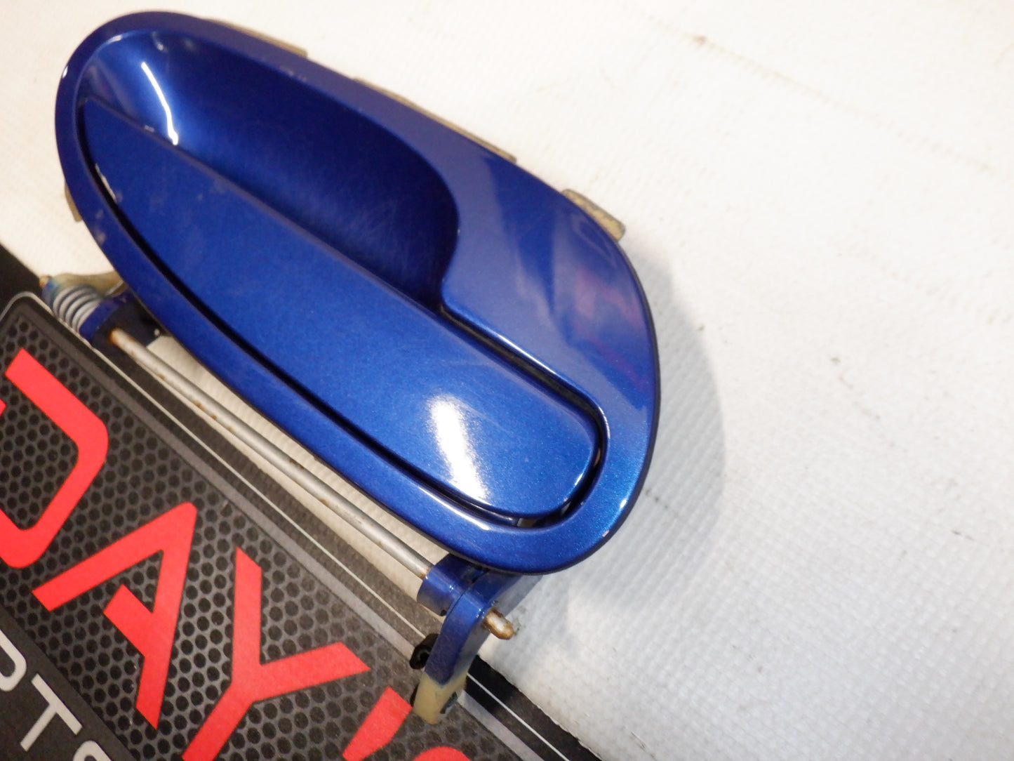 2005 Pontiac GTO RH Passenger Door Handle Blue 92056184 OEM - Day's Parts Yard