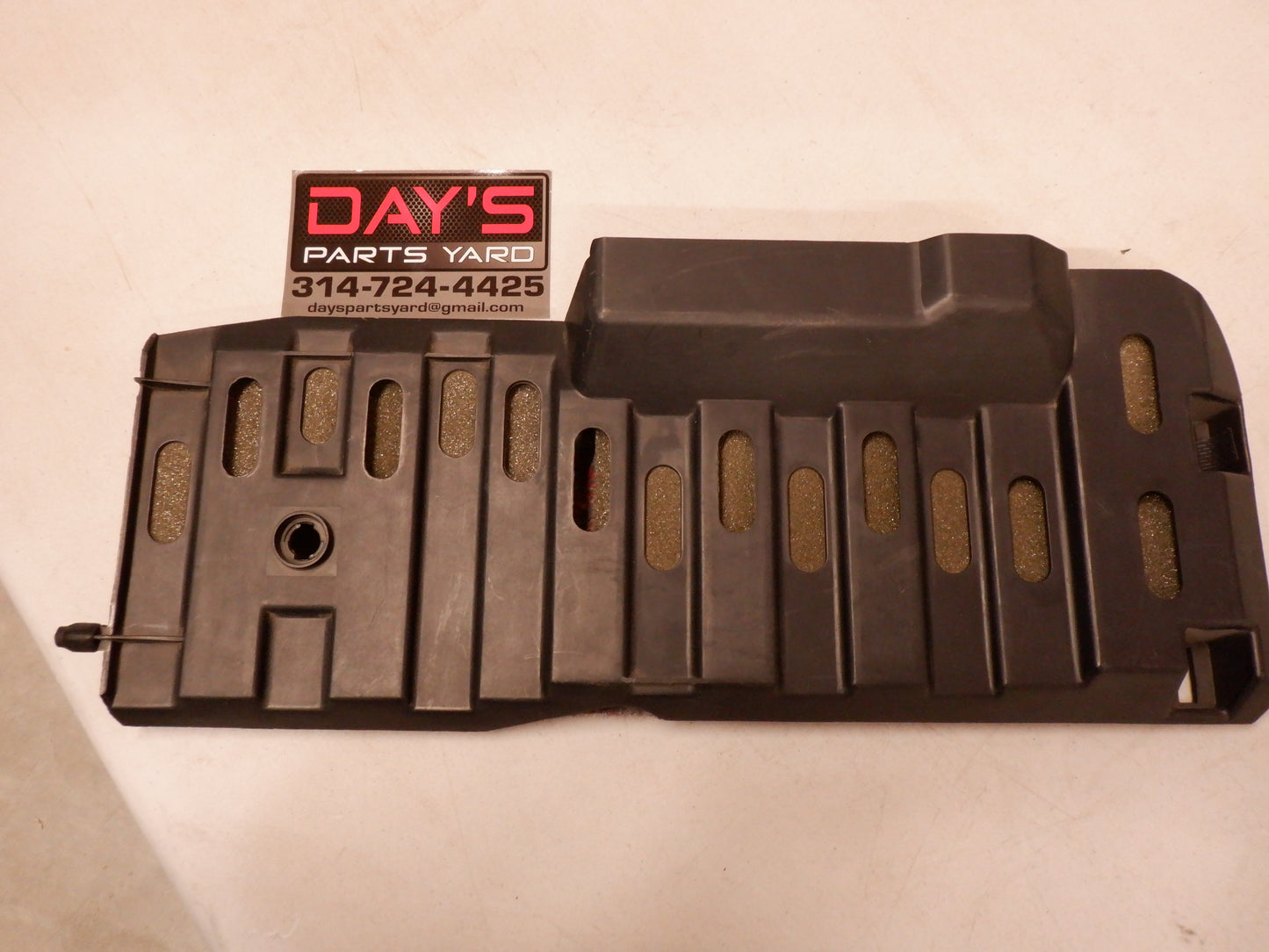2004-2006 Pontiac GTO Under Dash Cover 92051169 OEM - Day's Parts Yard