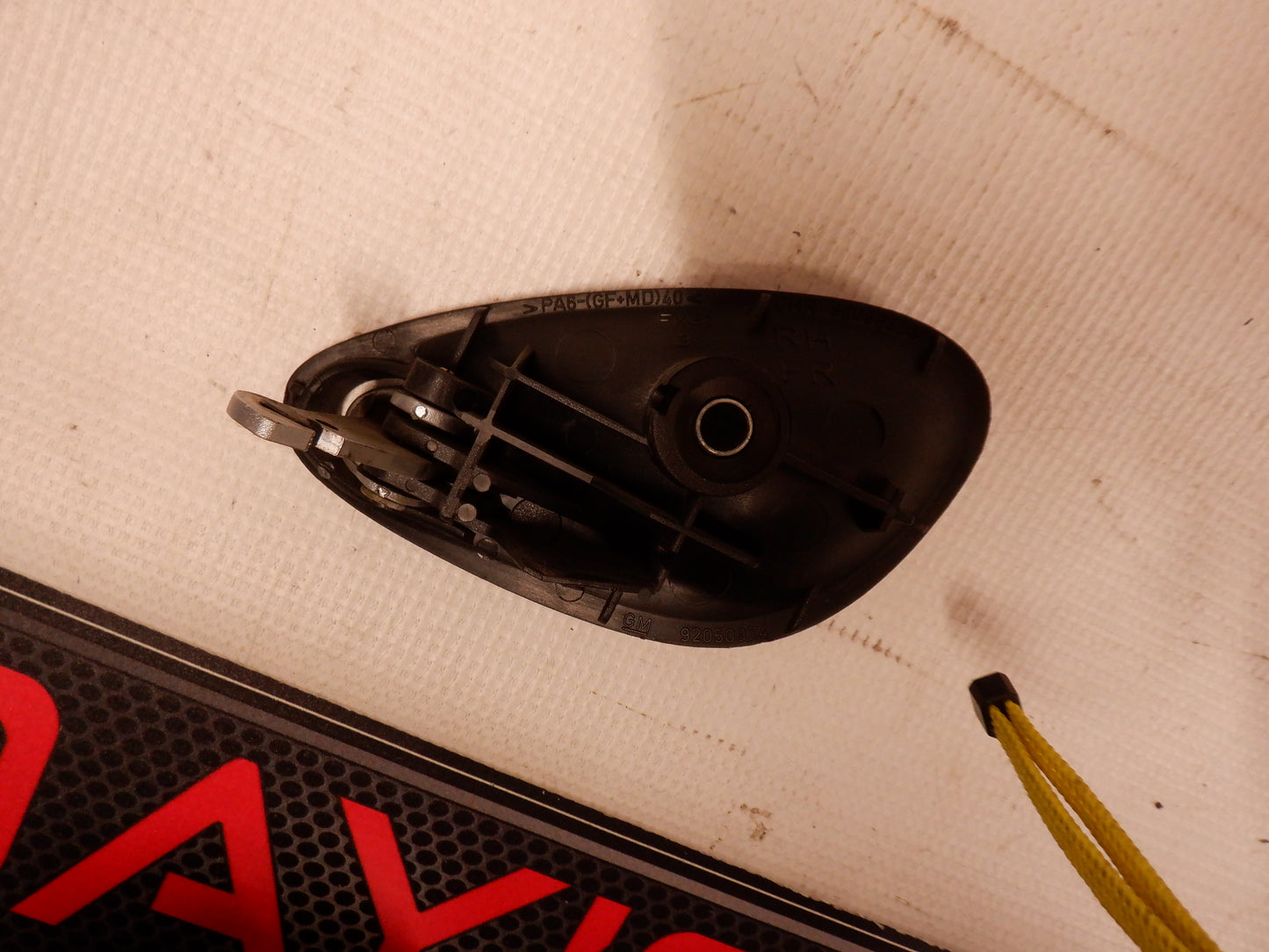 2005 Pontiac GTO RH Interior Door Handle 92055320 OEM - Day's Parts Yard
