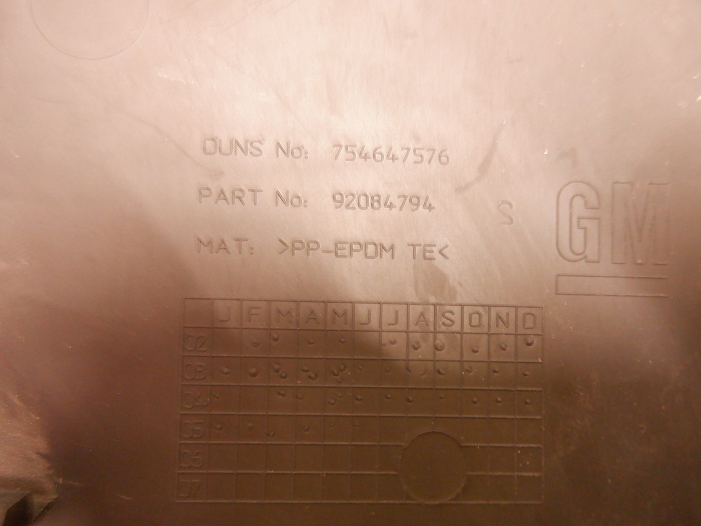 2004-2006 Pontiac GTO Center Console Rubber Liner Insert 92084794 OEM - Day's Parts Yard