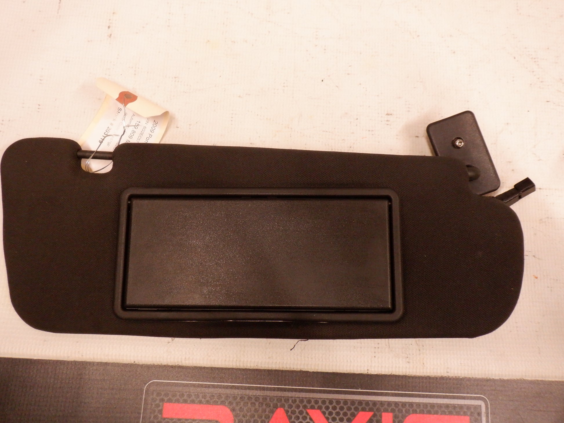 2009 Pontiac GT RH Passenger Sun Visor Sun Visor OEM - Day's Parts Yard