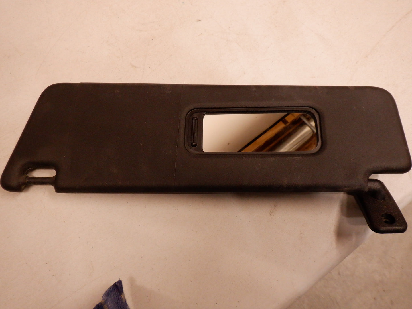 2010-2014 Chevy Camaro LH Sun Visor OEM - Day's Parts Yard