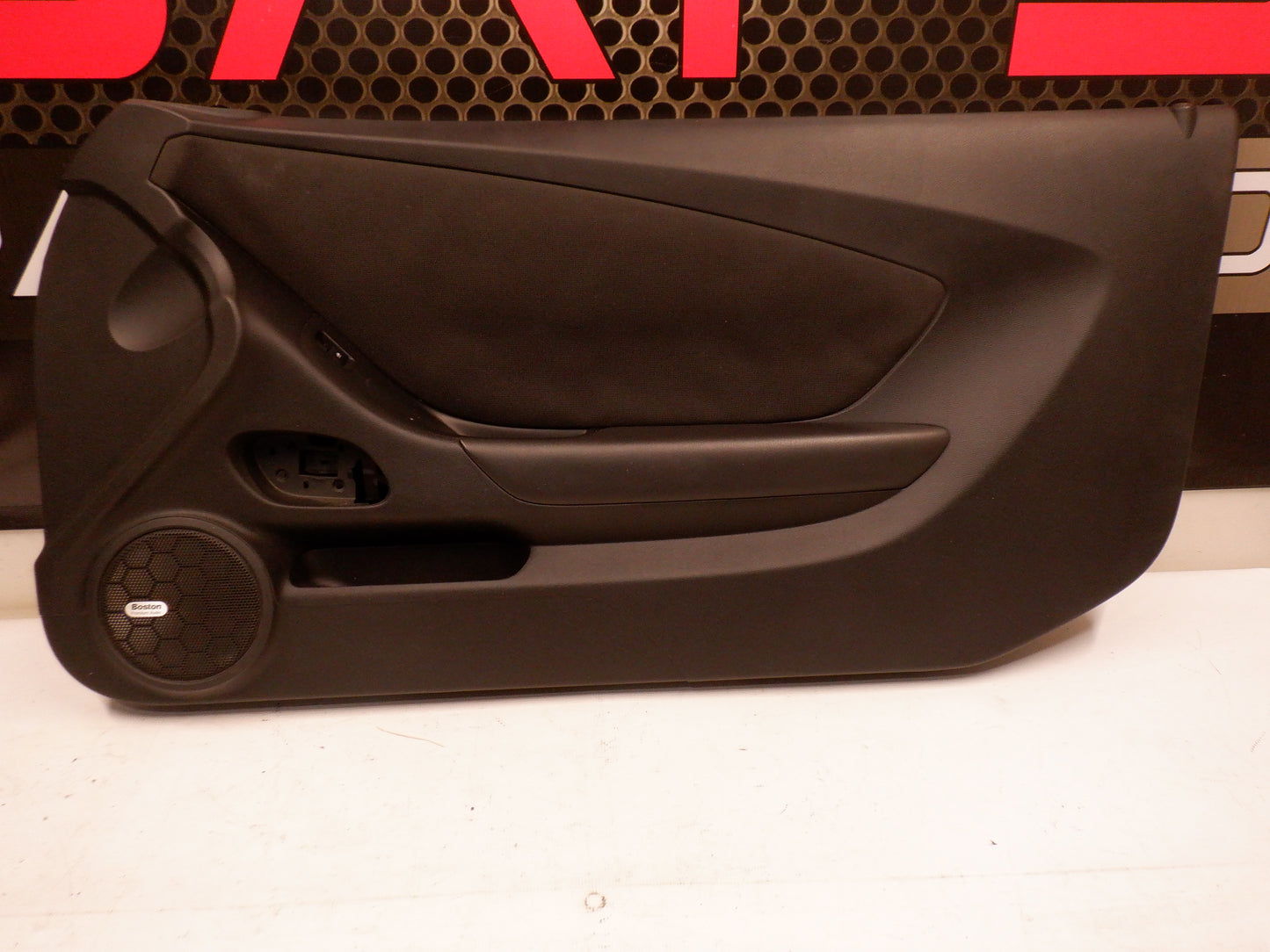 2010 Chevy Camaro SS RH Front Door Panel 1528534 OEM - Day's Parts Yard