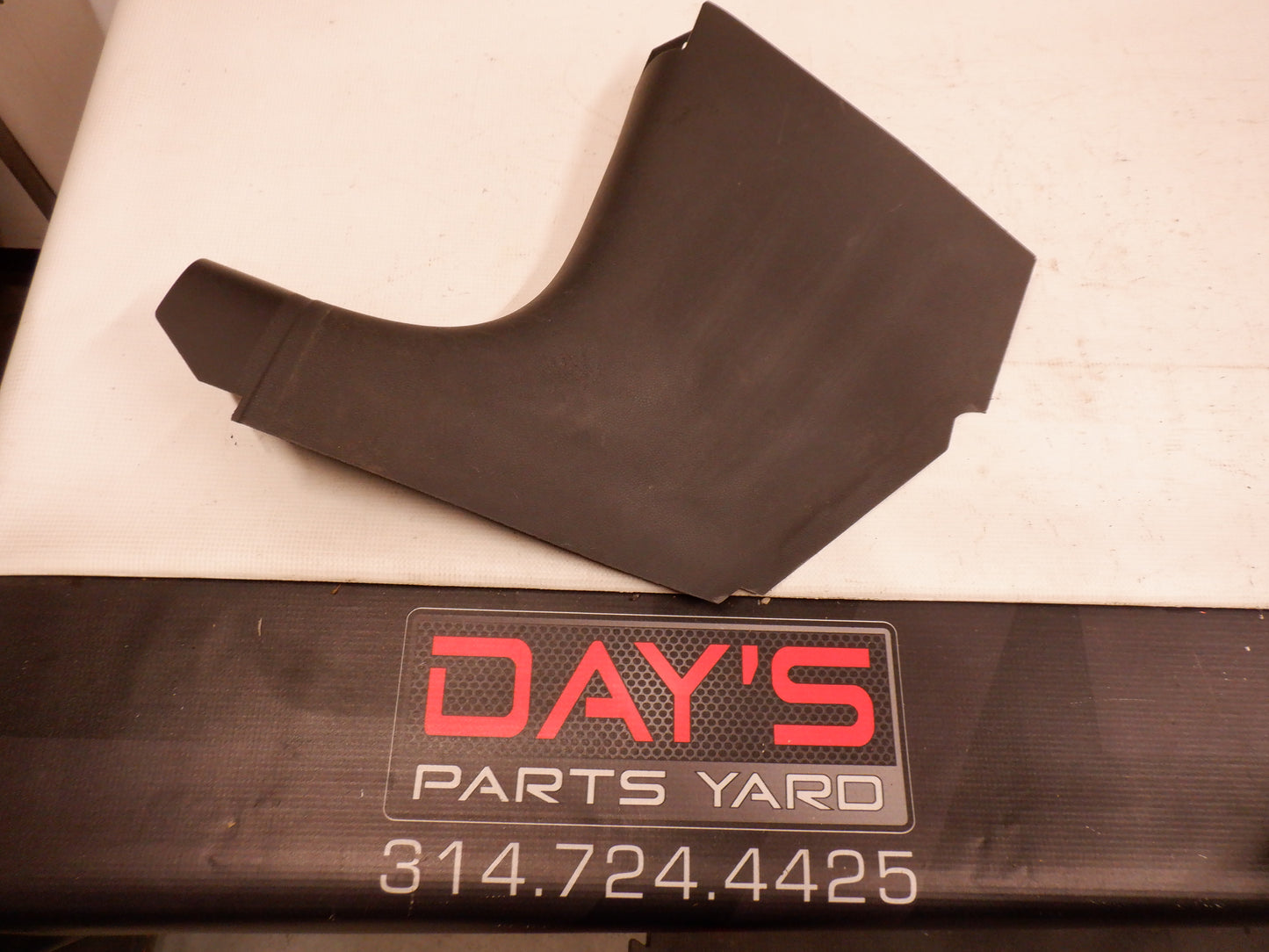 2010 Chevy Camaro SS Interior LH Lower Kick Plate Panel 92234908 OEM - Day's Parts Yard