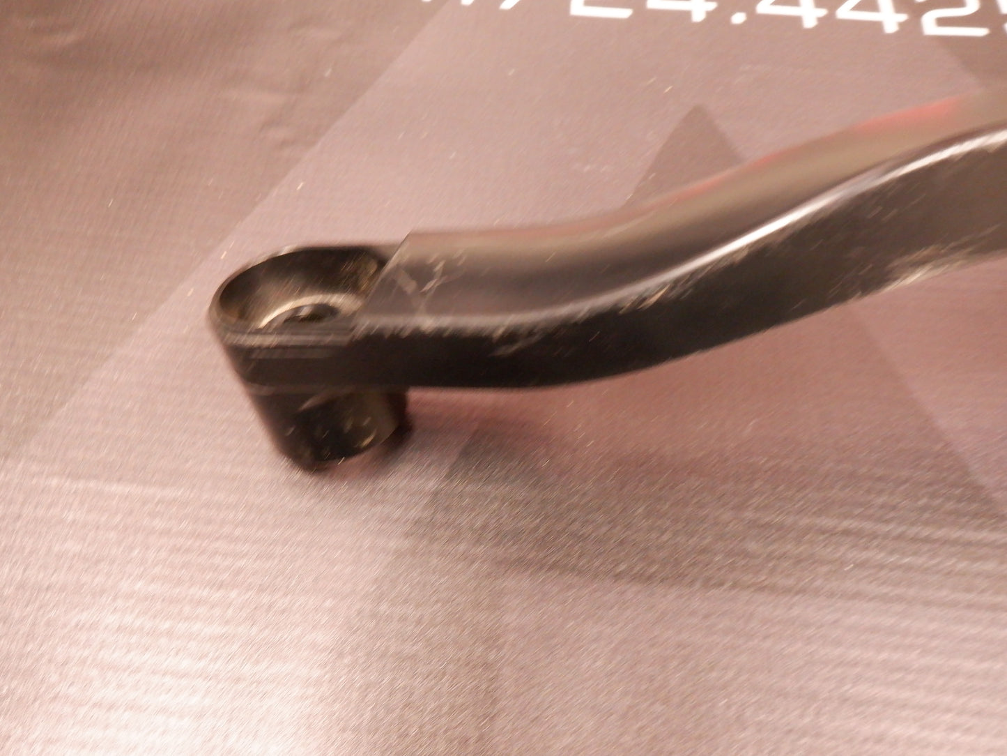 2017 Chevy Camaro Wiper Arm LH 2571 8784 OEM - Day's Parts Yard