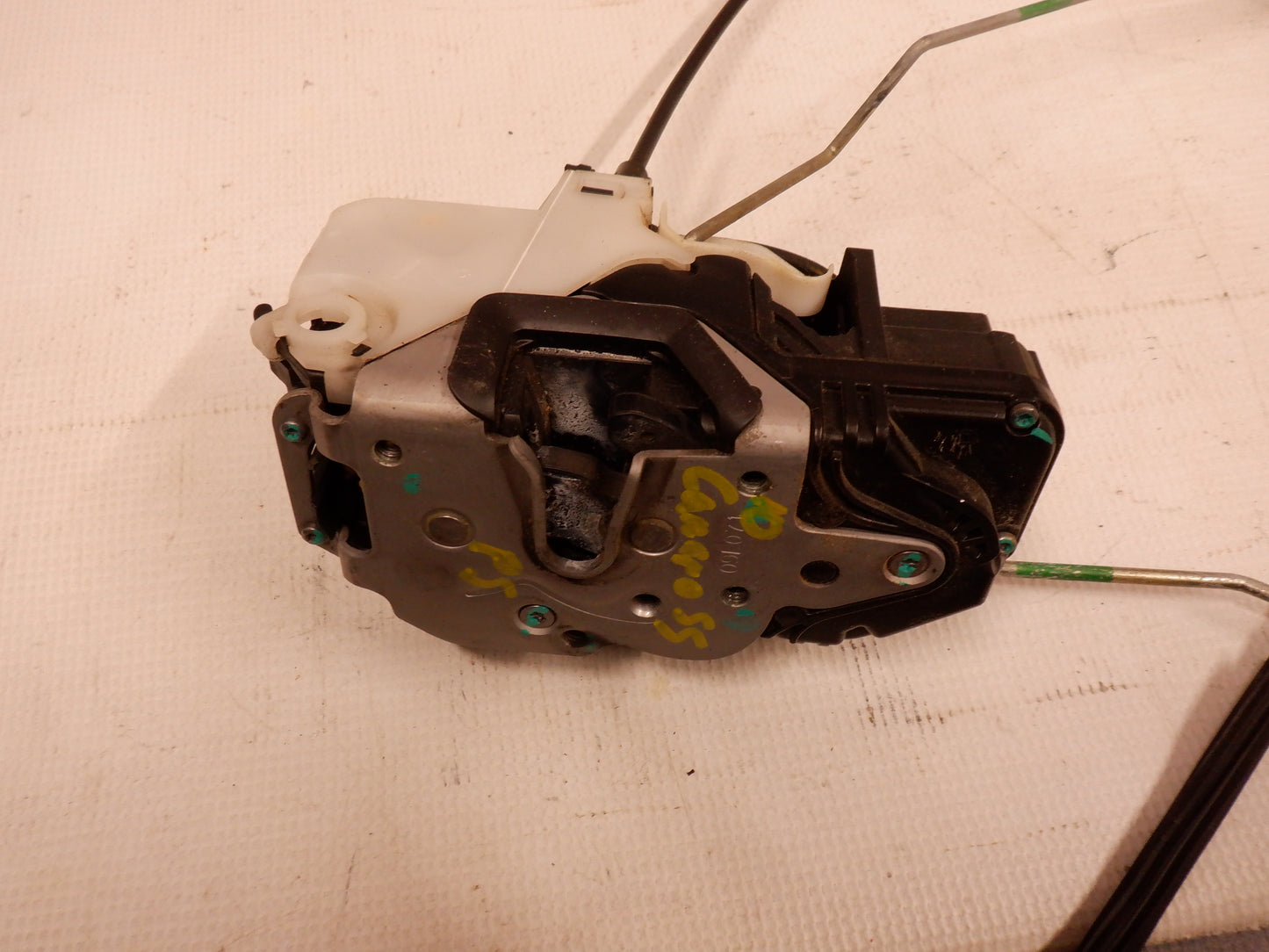 2010 Chevy Camaro SS Front Right Door Latch Assemble Actuator OEM - Day's Parts Yard
