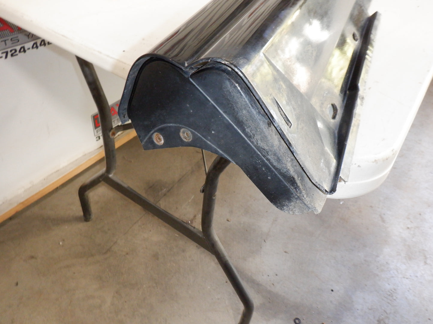2006 Pontiac GTO LH Driver Rocker Molding 92059937 92078057 Black OEM - Day's Parts Yard