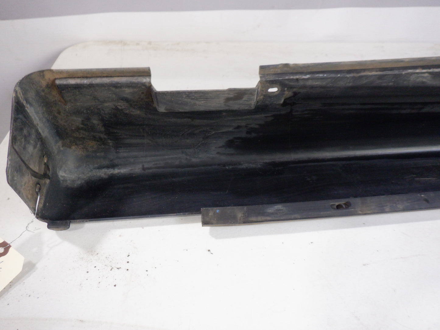 2006 Pontiac GTO LH Driver Rocker Molding 92059937 92078057 Black OEM - Day's Parts Yard