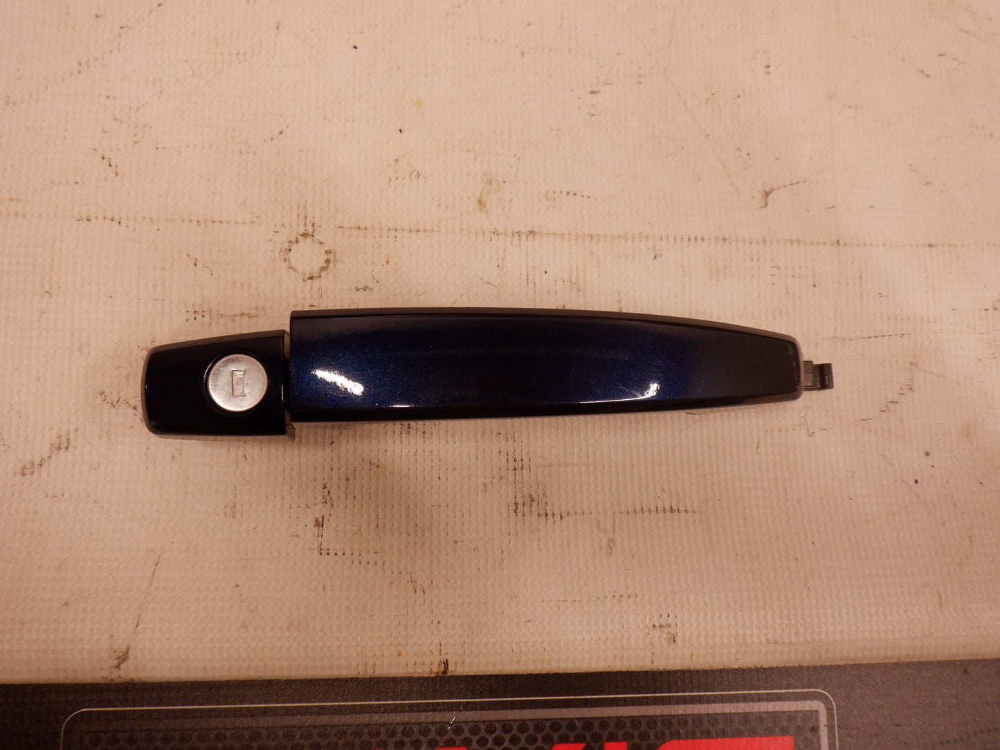 2011 Chevy Camaro SS LH Exterior Door Handle OEM - Day's Parts Yard