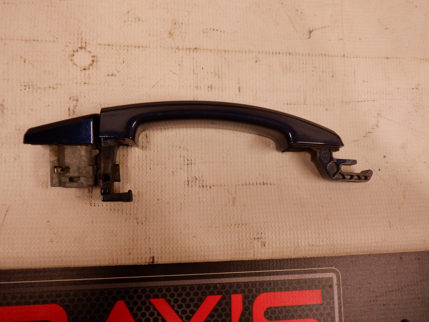2011 Chevy Camaro SS LH Exterior Door Handle OEM - Day's Parts Yard