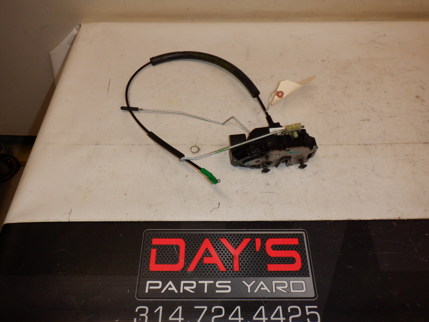 2011 Chevy Camaro SS Door Latch Actuator 13577985 OEM - Day's Parts Yard