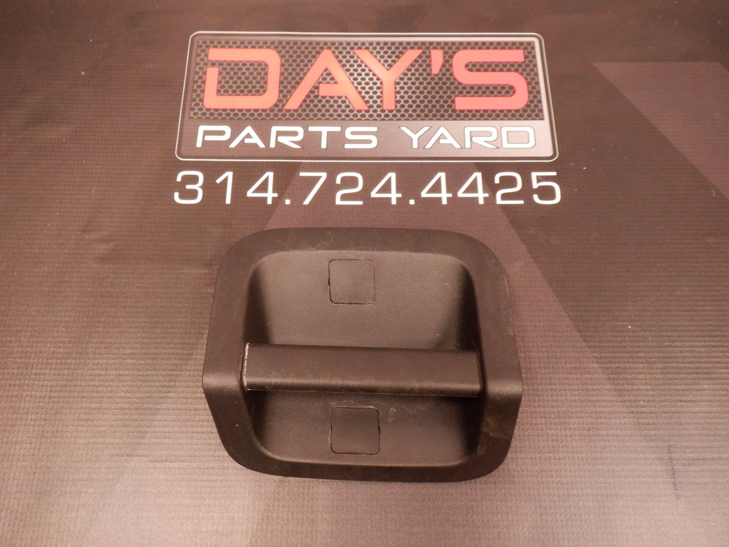 2014 Cadillac CTS-V Trunk Interior Handle15855294 OEM - Day's Parts Yard