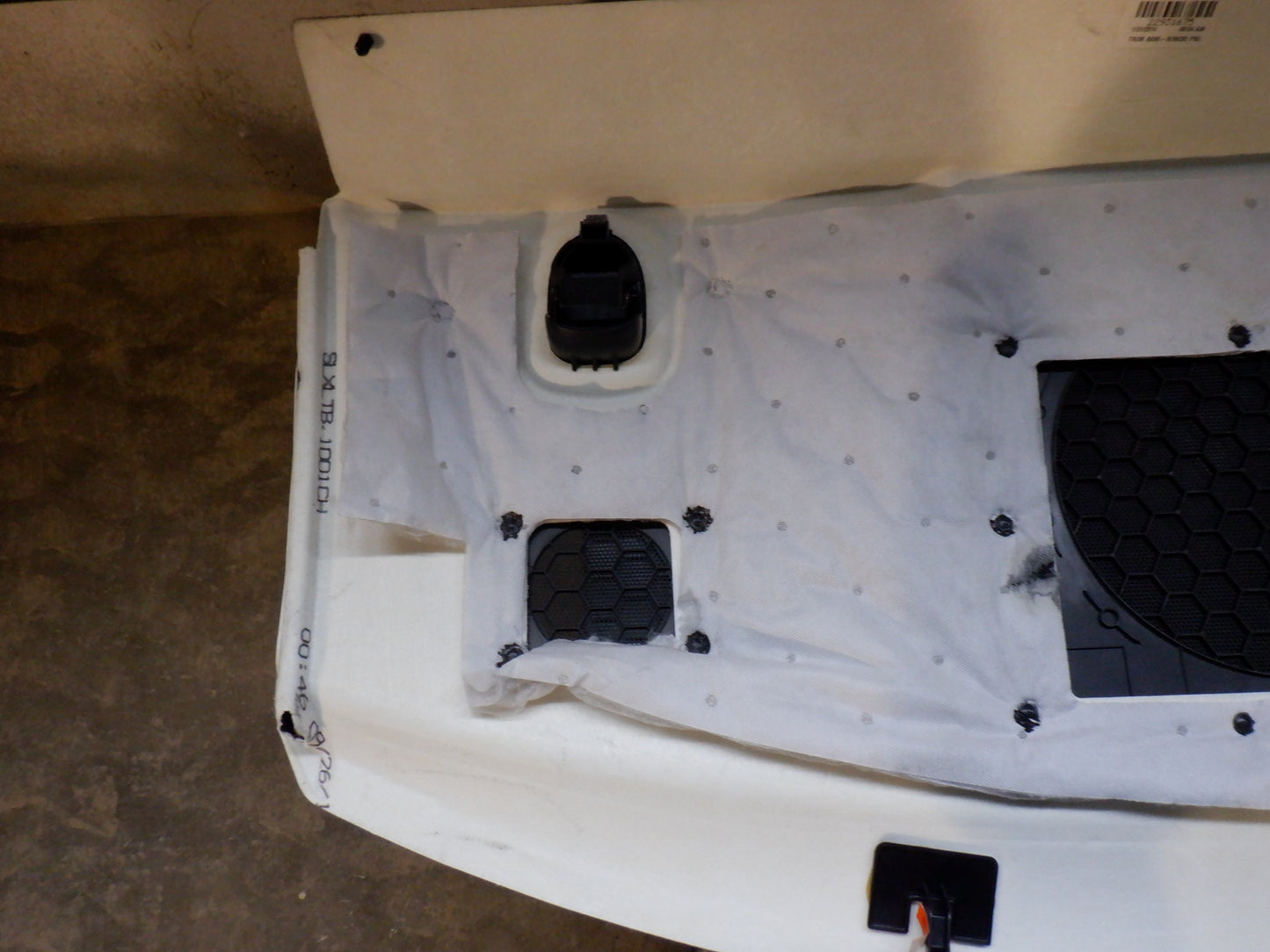 2014 Cadillac CTS-V Coupe Package Tray 22931675 OEM - Day's Parts Yard