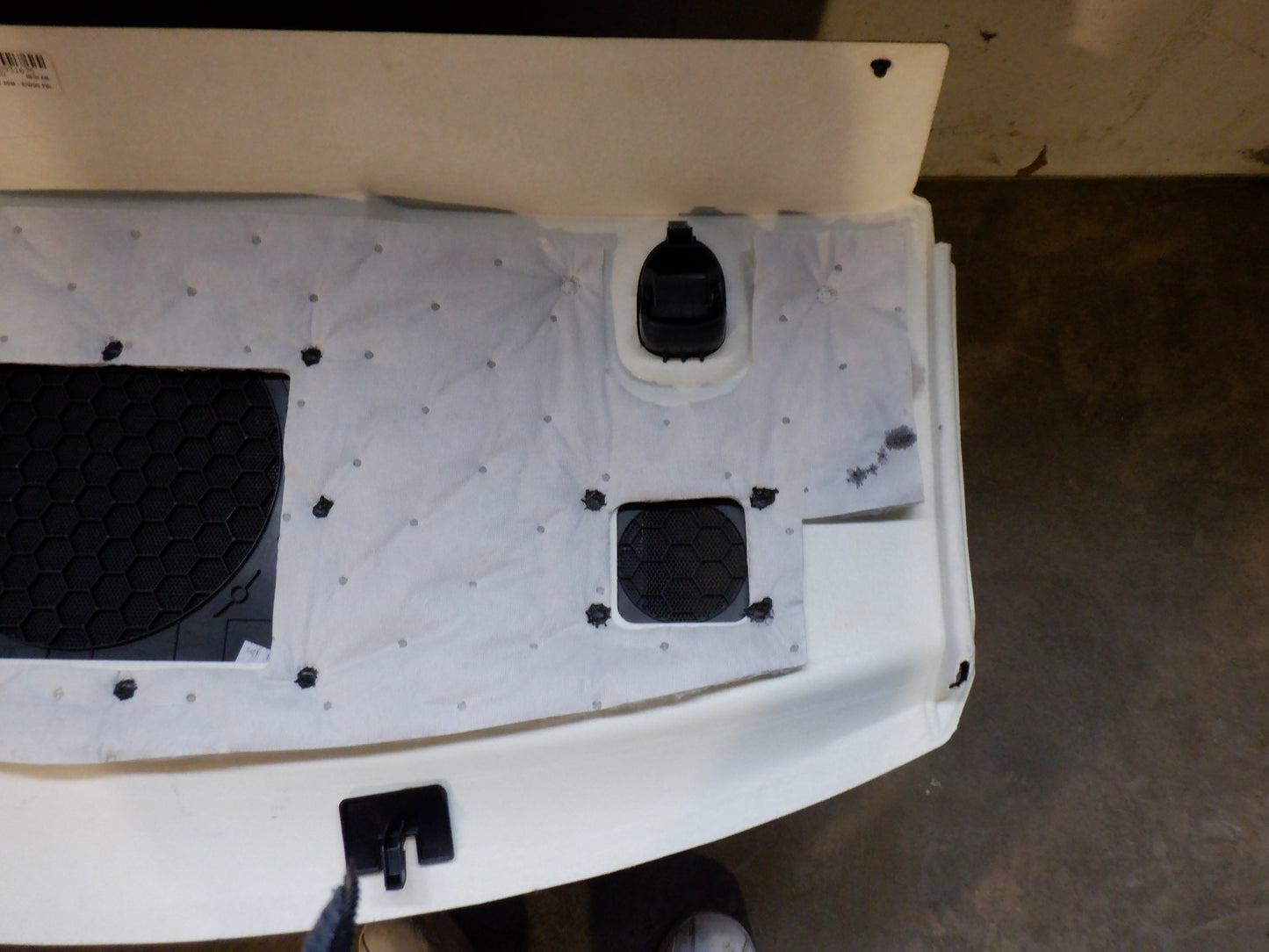 2014 Cadillac CTS-V Coupe Package Tray 22931675 OEM - Day's Parts Yard