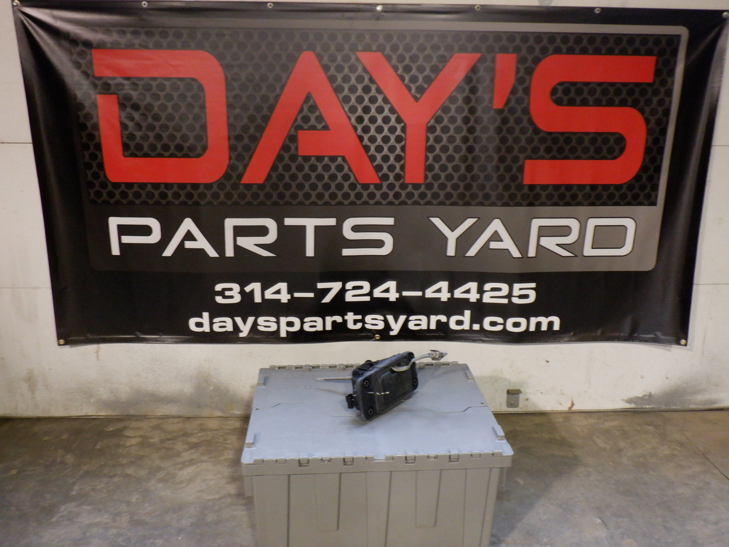 2009 Cadillac CTS-V Sedan Shifter 25947962 / 25947961 OEM - Day's Parts Yard