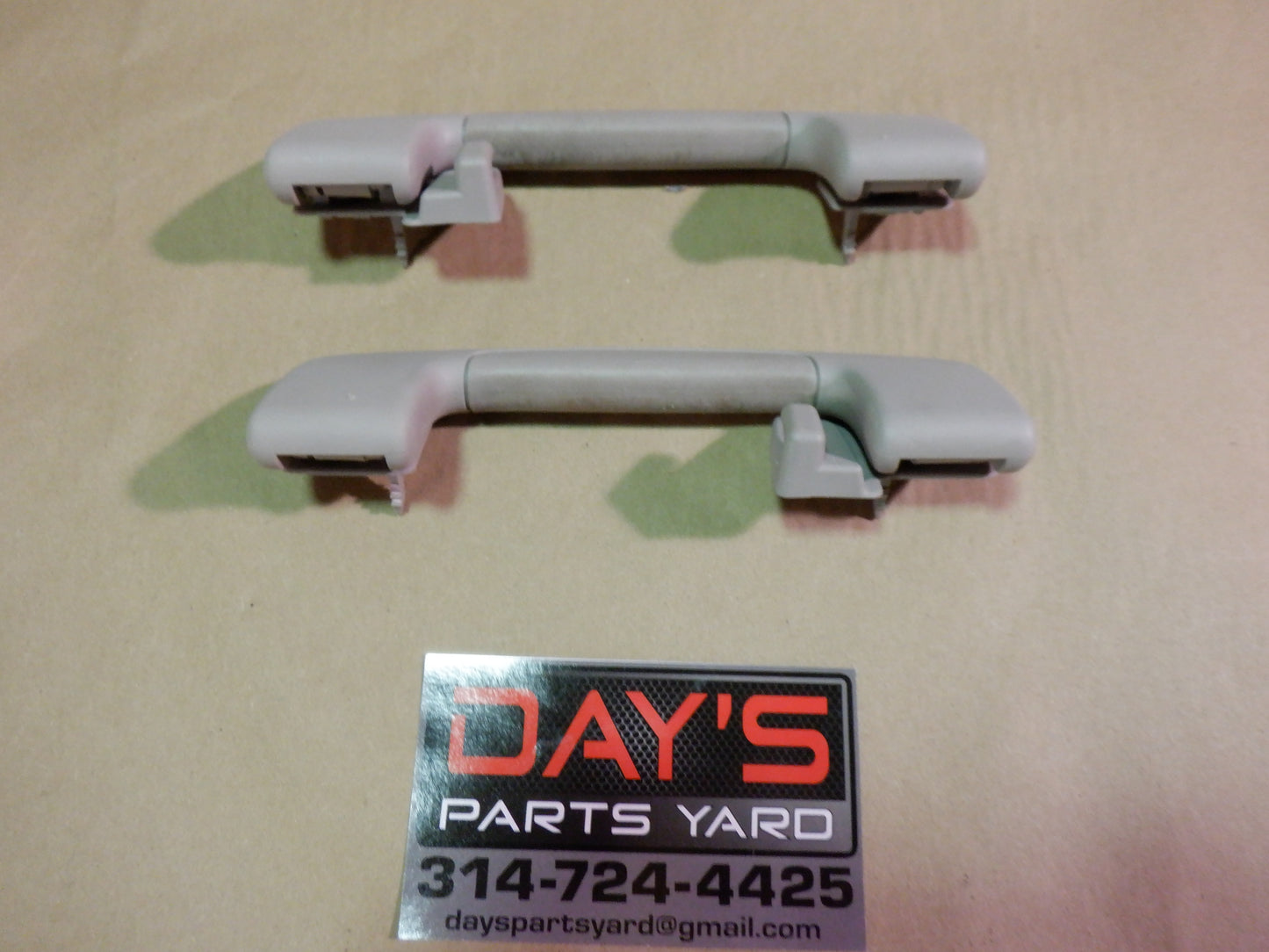 2009 Cadillac CTS-V Sedan Interior Rear RH &LH Pull Handles 654129907 OEM - Day's Parts Yard