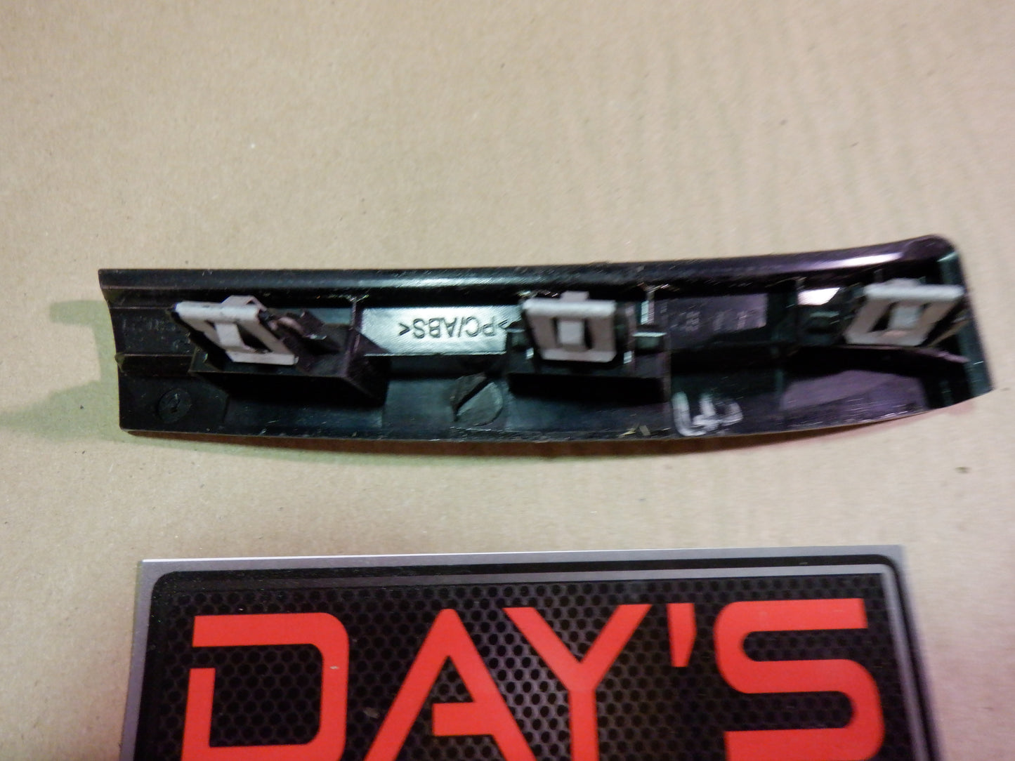 2009 Cadillac CTS-V Sedan Dash Trim 0018223021 OEM - Day's Parts Yard