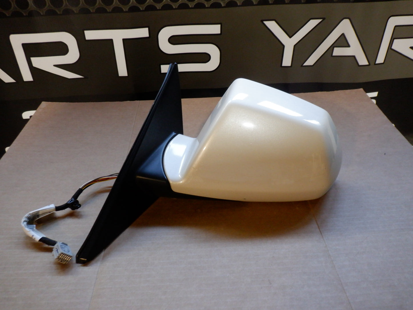 2009 Cadillac CTS-V Sedan Exterior Mirror LH 25951503 OEM - Day's Parts Yard