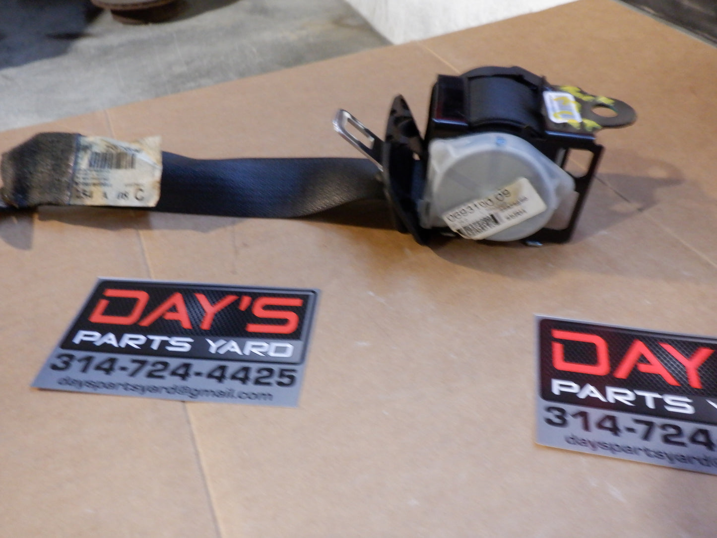 2009-2015 Cadillac CTS-V Sedan Seat Belt Rear Middle OEM - Day's Parts Yard