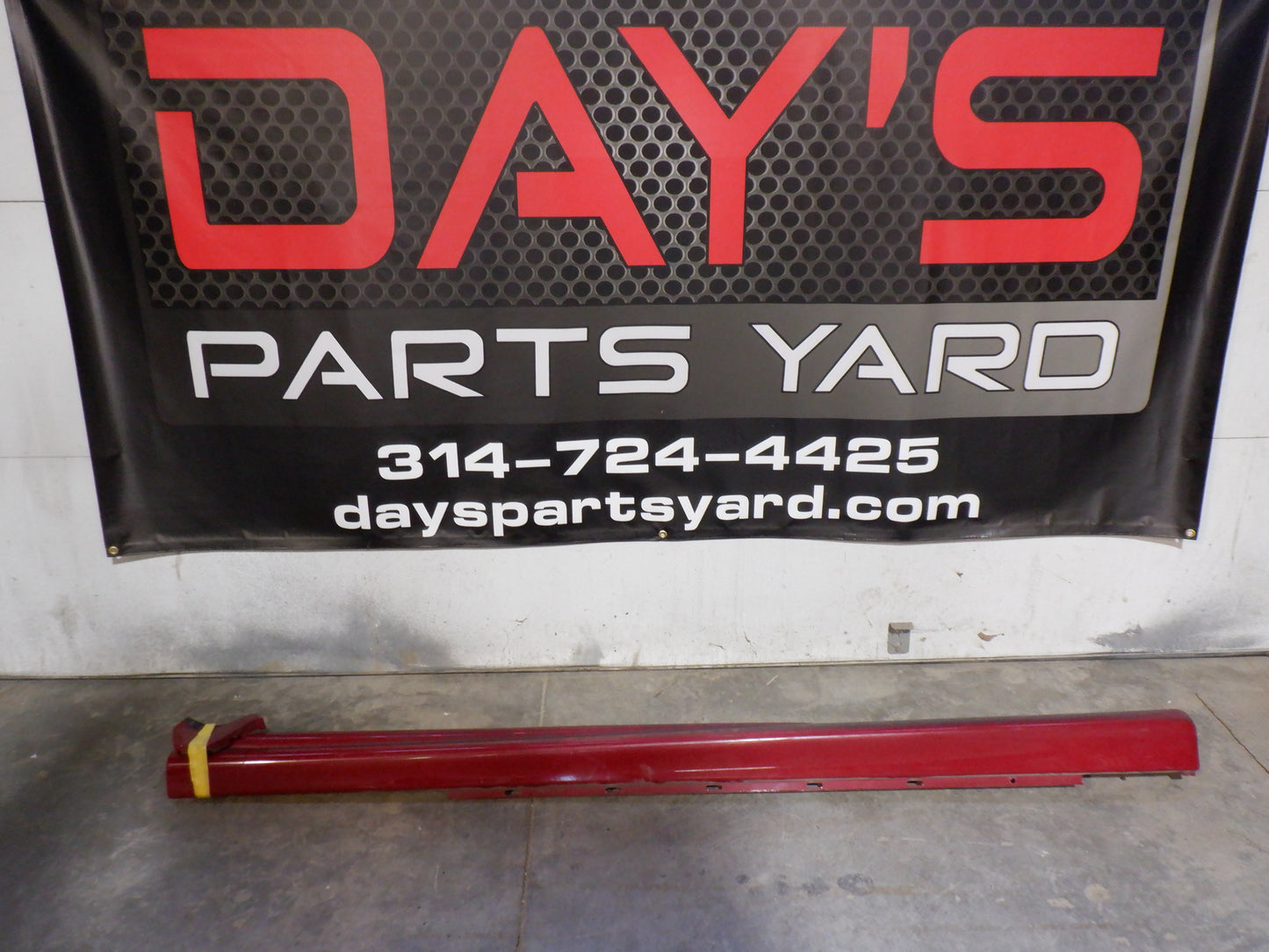 2005 Pontiac GTO Rocker Panel Molding LH OEM.. - Day's Parts Yard